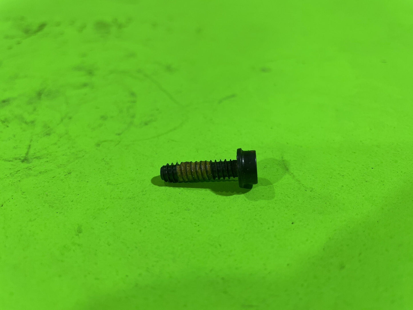 Genuine OEM Husqvarna 503216220 Screw with Locking Fluid 323 325 Hedge Trimmer0