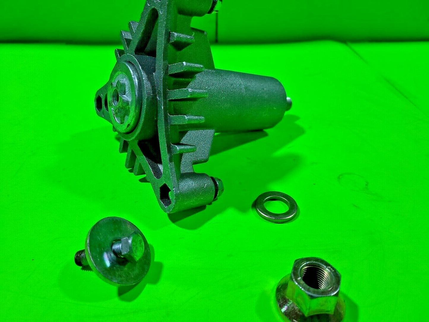 42" RIDING LAWN MOWER DECK MANDREL # 130794 & FITS POULAN FITS HUSQVARNA4