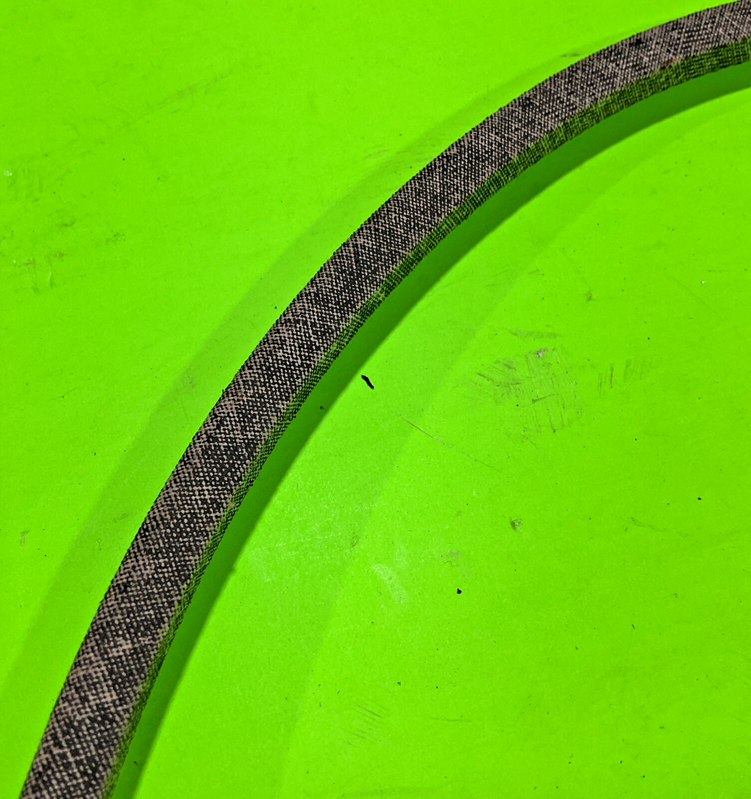 NEW Genuine Husqvarna 539116676 Drive Belt fits Lawn & Zero Turn Mowers 1166762