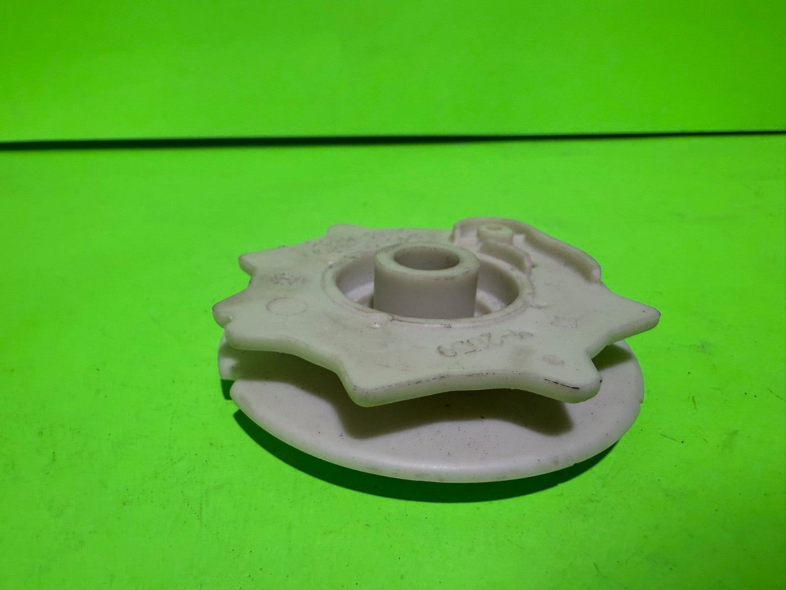 New Genuine OEM Husqvarna 545058201 Starter Pulley, Pulley ONLY 5809736010