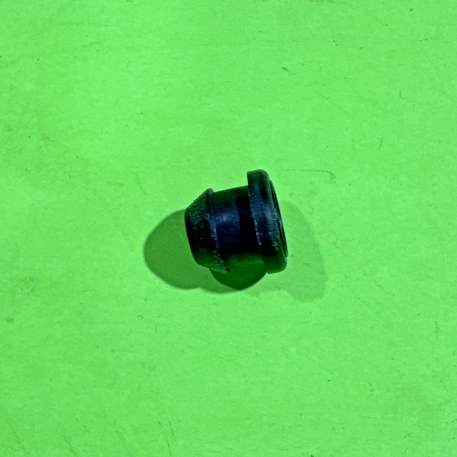 Genuine Husqvarna 580457501 Fuel Tank Grommet 55 570 576 Chainsaws 5037358014