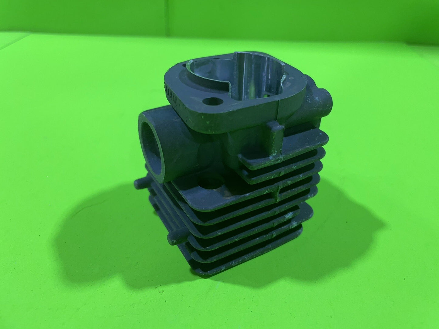 Genuine OEM Poulan 530053445 24cc Cylinder PP110 PT30002