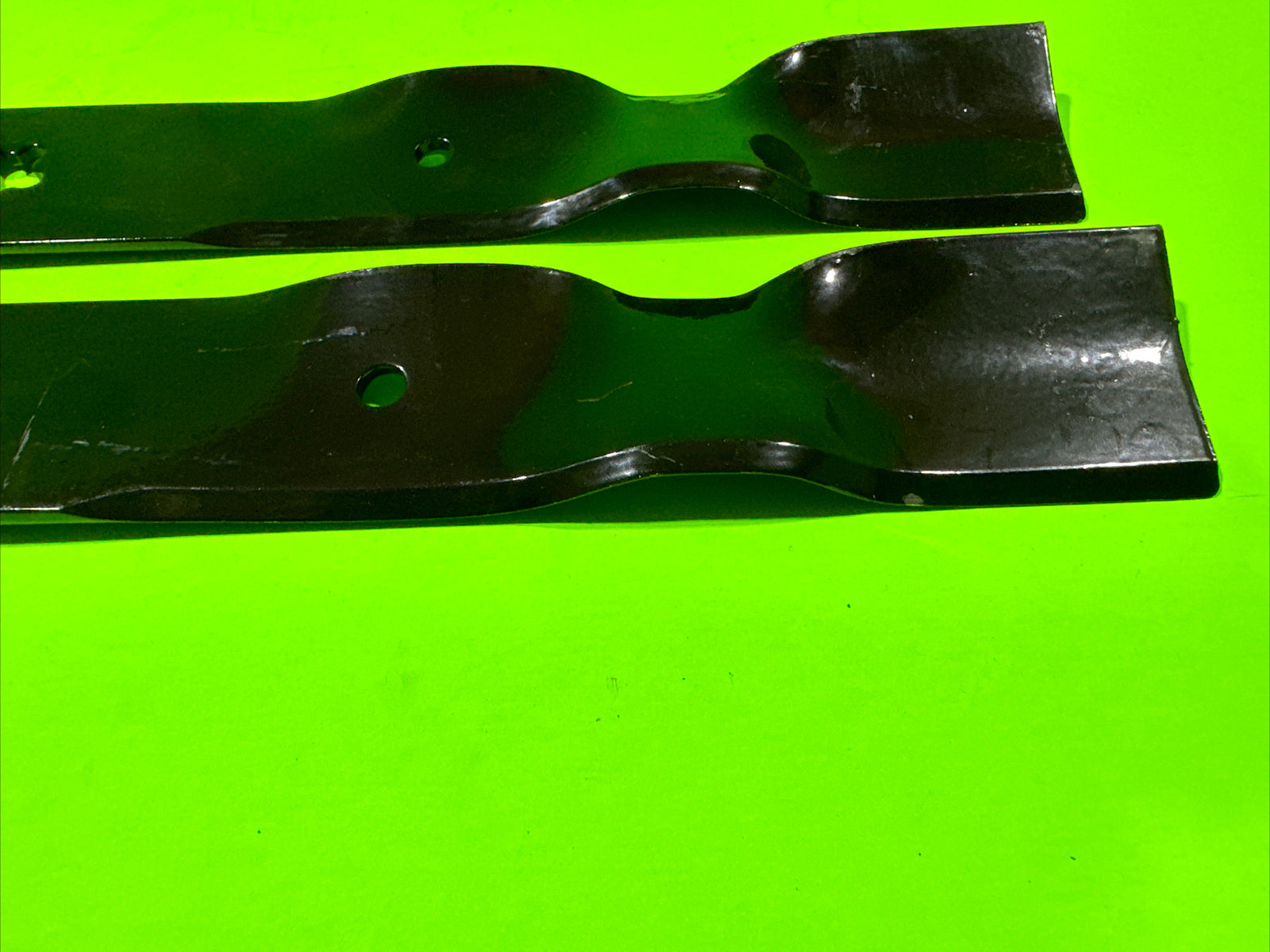(2) BLADES 42" FITS CRAFTSMAN RIDING LAWN MOWER 138971 134149 5321389712