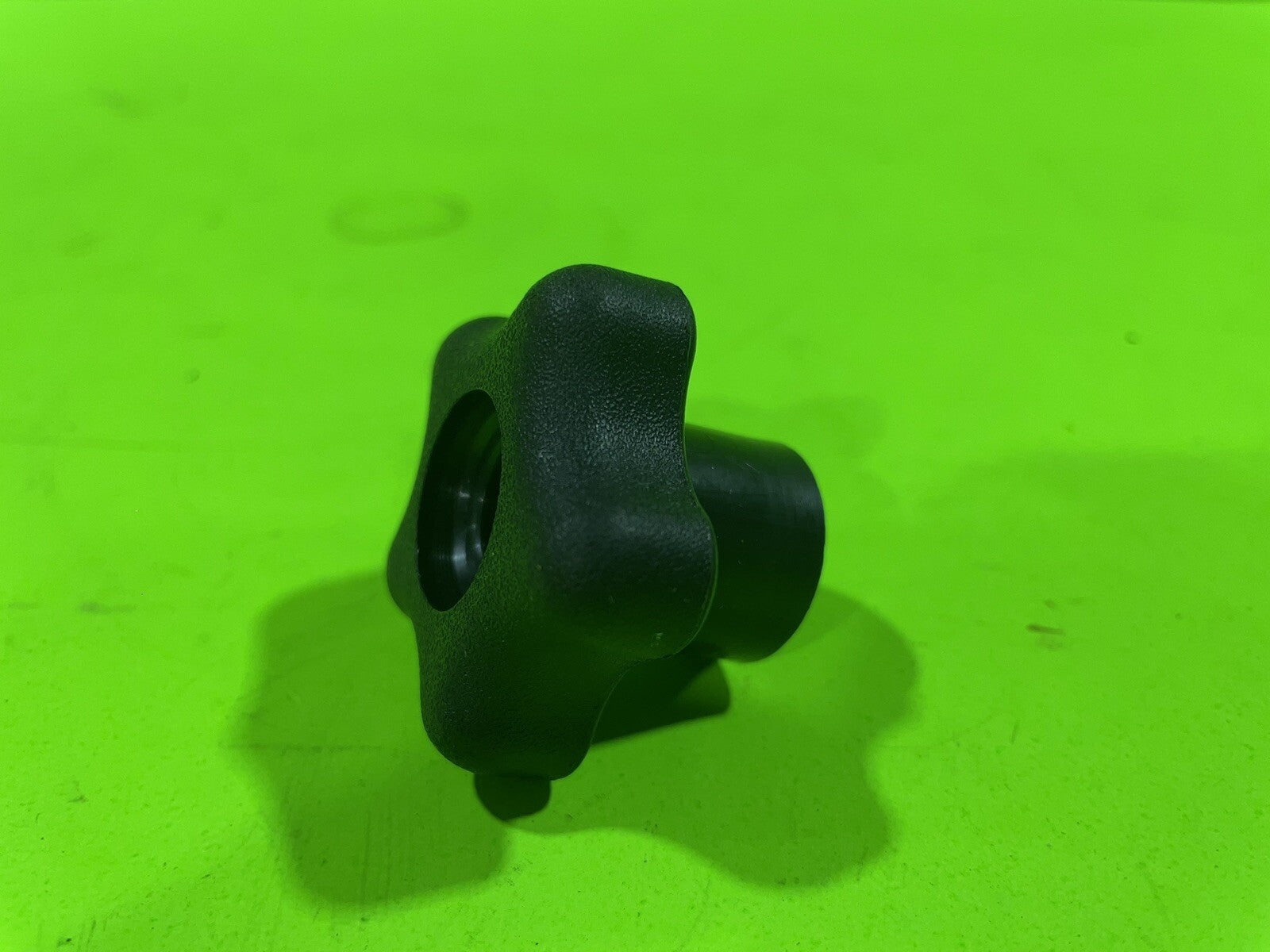 Genuine OEM Husqvarna 539105169 Knob iZ25 iZ4217 iZ4817 Grizzly 60 Grizzly ZTR722