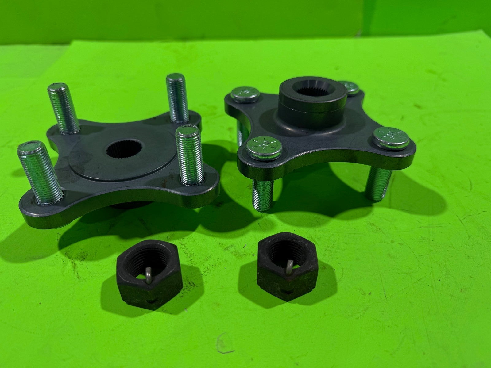 NEW Genuine OEM Hydro Gear Part # 72073 Hub Kit-Wheel 1/2 with Locknuts0