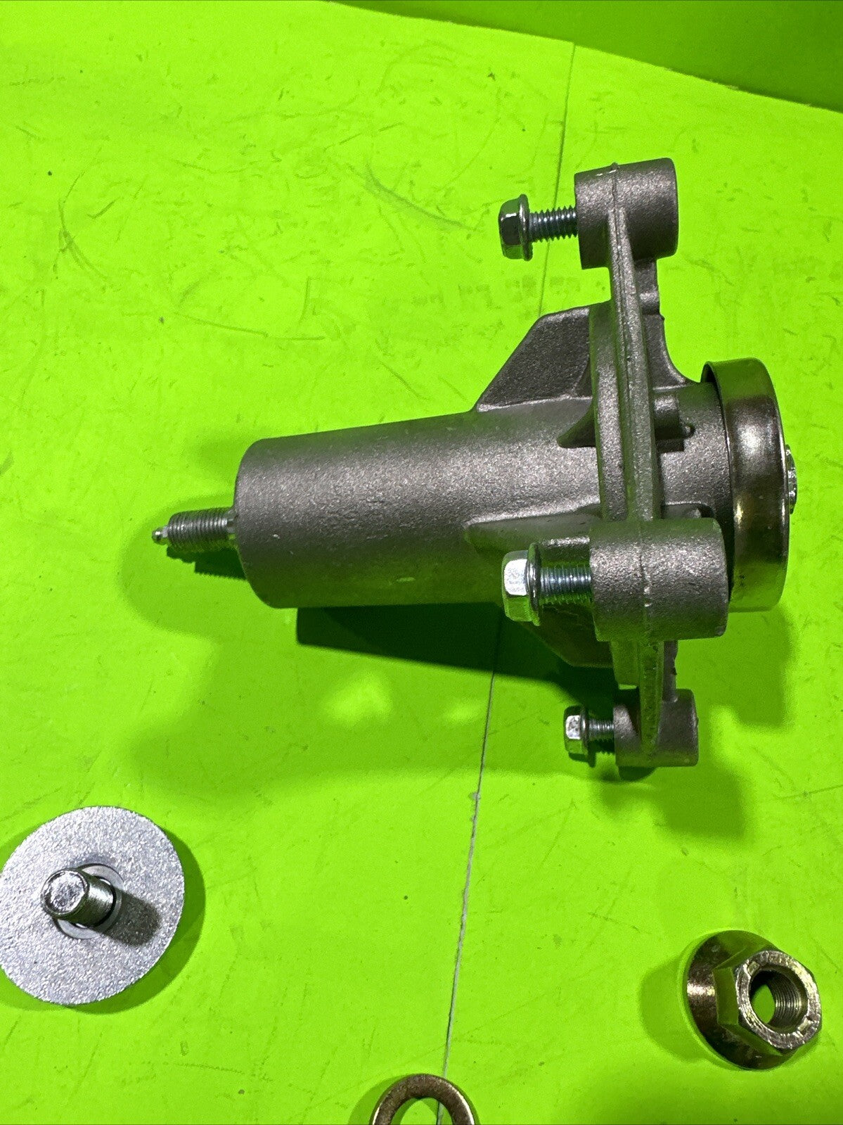 Spindle Assembly for Ariens 936053 46" 21546238 936060 EZR1742 42" Hydro Tractor2