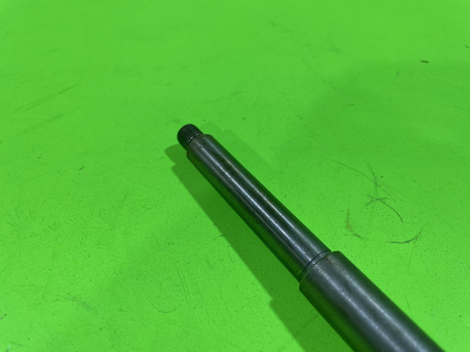 Genuine Briggs & Stratton 306790MA Worm Shaft5