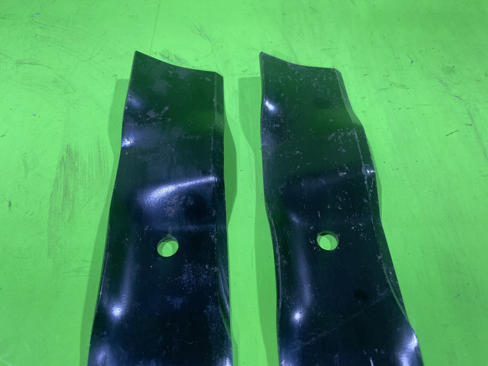 Genuine OEM Husqvarna Poulan 532140101 2 Pk Mulching Blades 36 In Cut1
