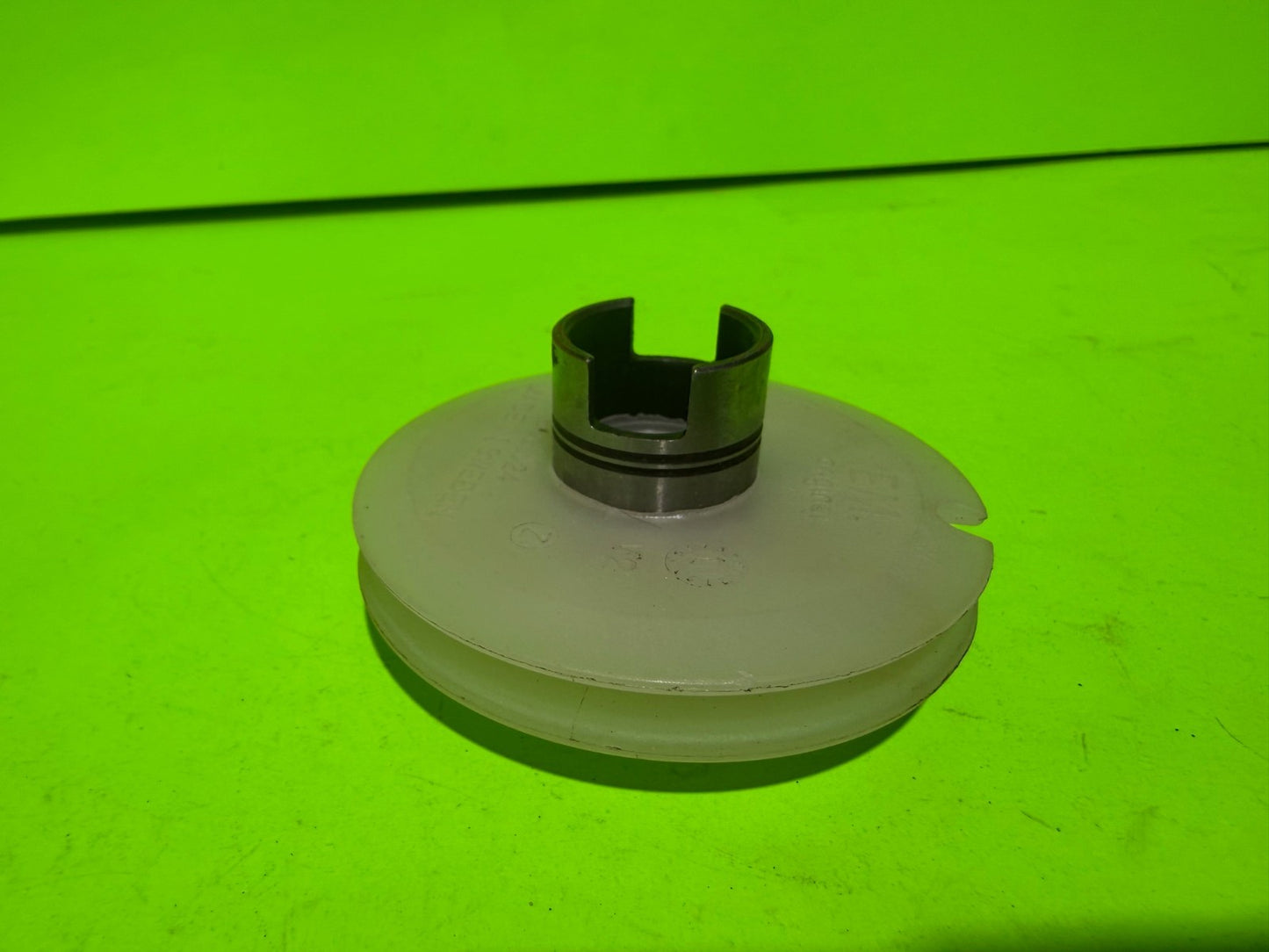 New Genuine OEM Husqvarna 503102401 Starter Pulley 181 281 288 Chainsaws1