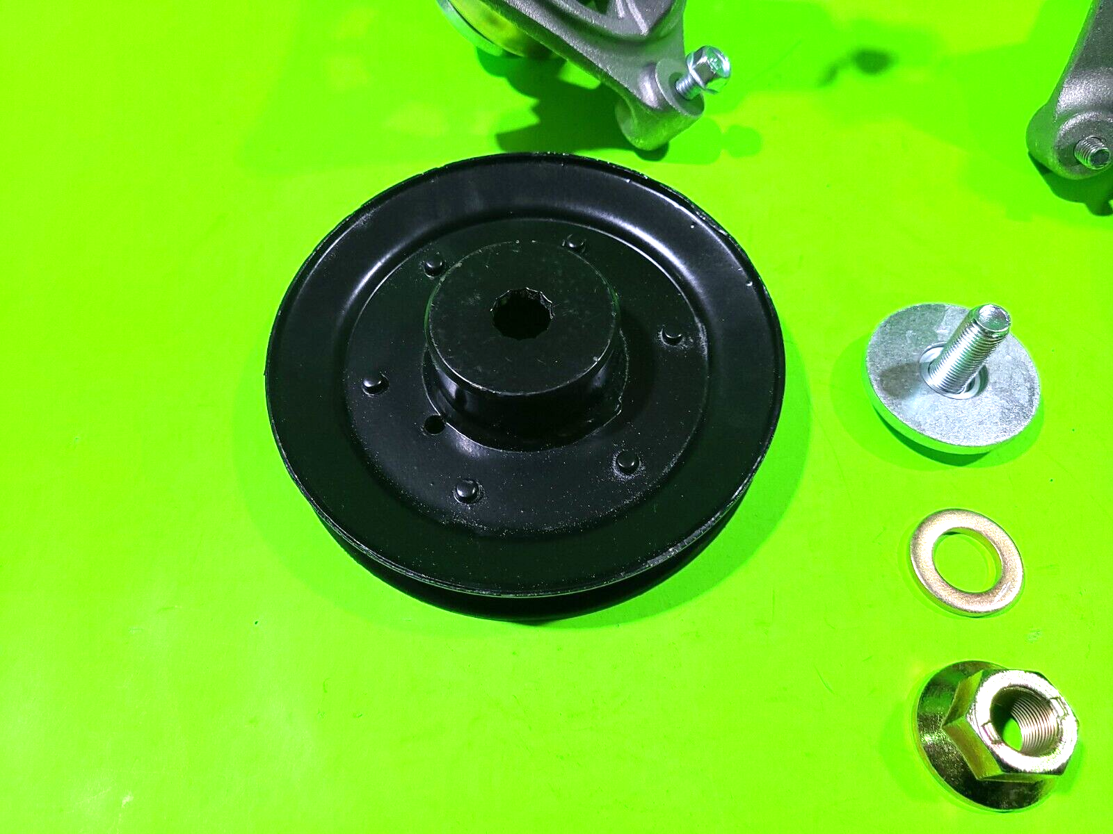 Spindle Blade Pulley Kit Husqvarna 46 Inch Deck Z246 Z246i RZ 4621 4622T 46234
