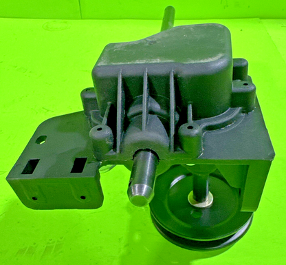 NEW 918-04296B Snow Blower Transmission for Yard Machines 31A-3AAD700 2005 Model12