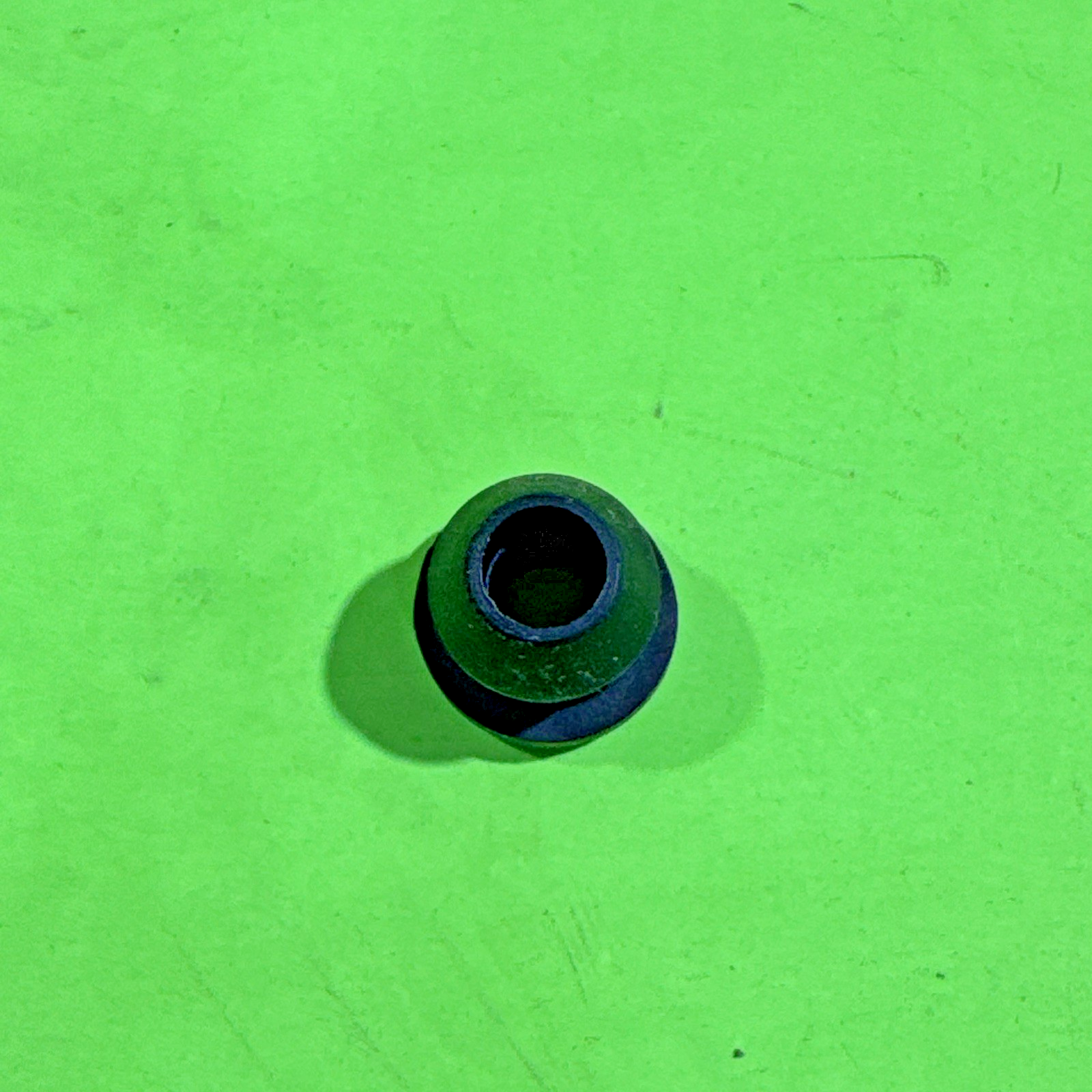 Genuine Husqvarna 580457501 Fuel Tank Grommet 55 570 576 Chainsaws 5037358012