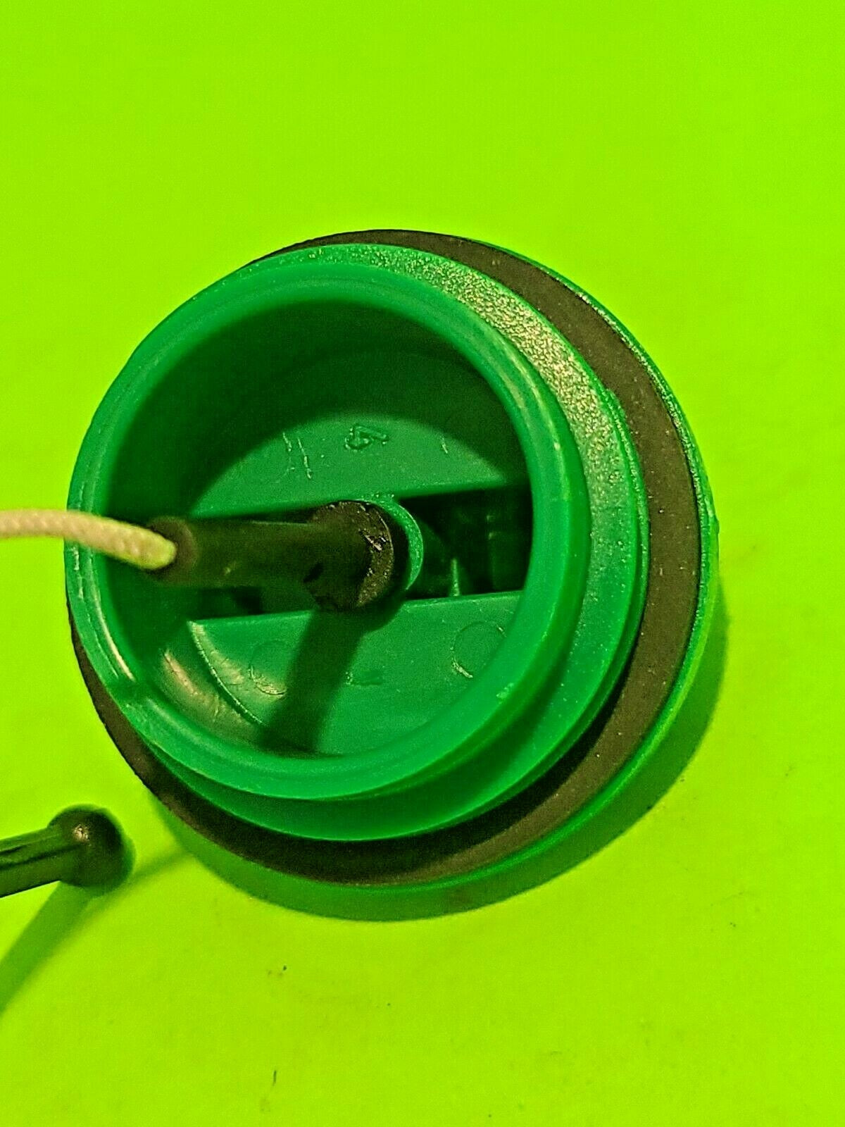 Genuine Husqvarna Fuel Cap 501431403 501431402 225H 225HBV 225BV3