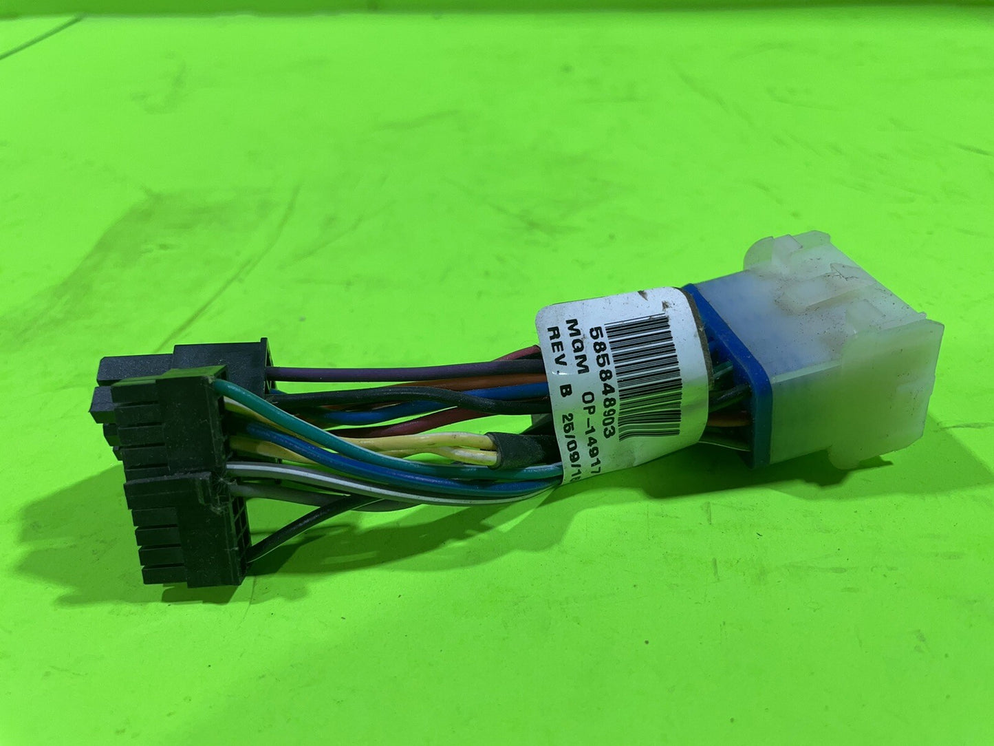 Genuine OEM Husqvarna 585848903 Harness for Smart Switch RZ464