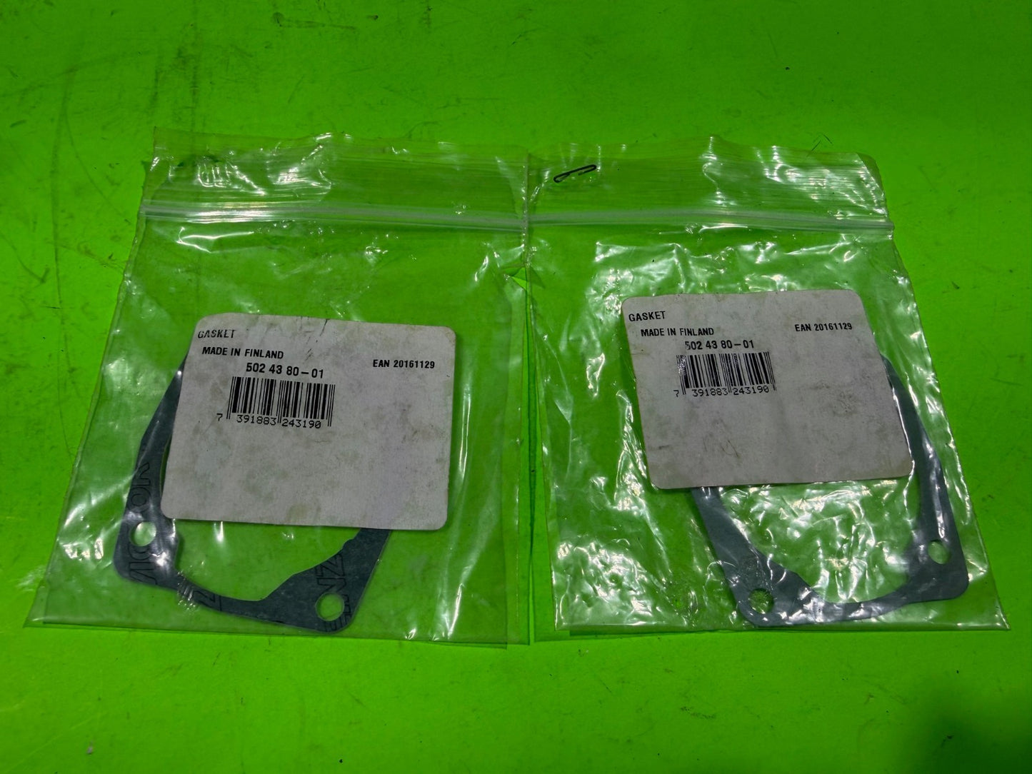 NEW 2pk Genuine OEM Husqvarna 502438001 Gasket 343 345 BC2145 CC21451