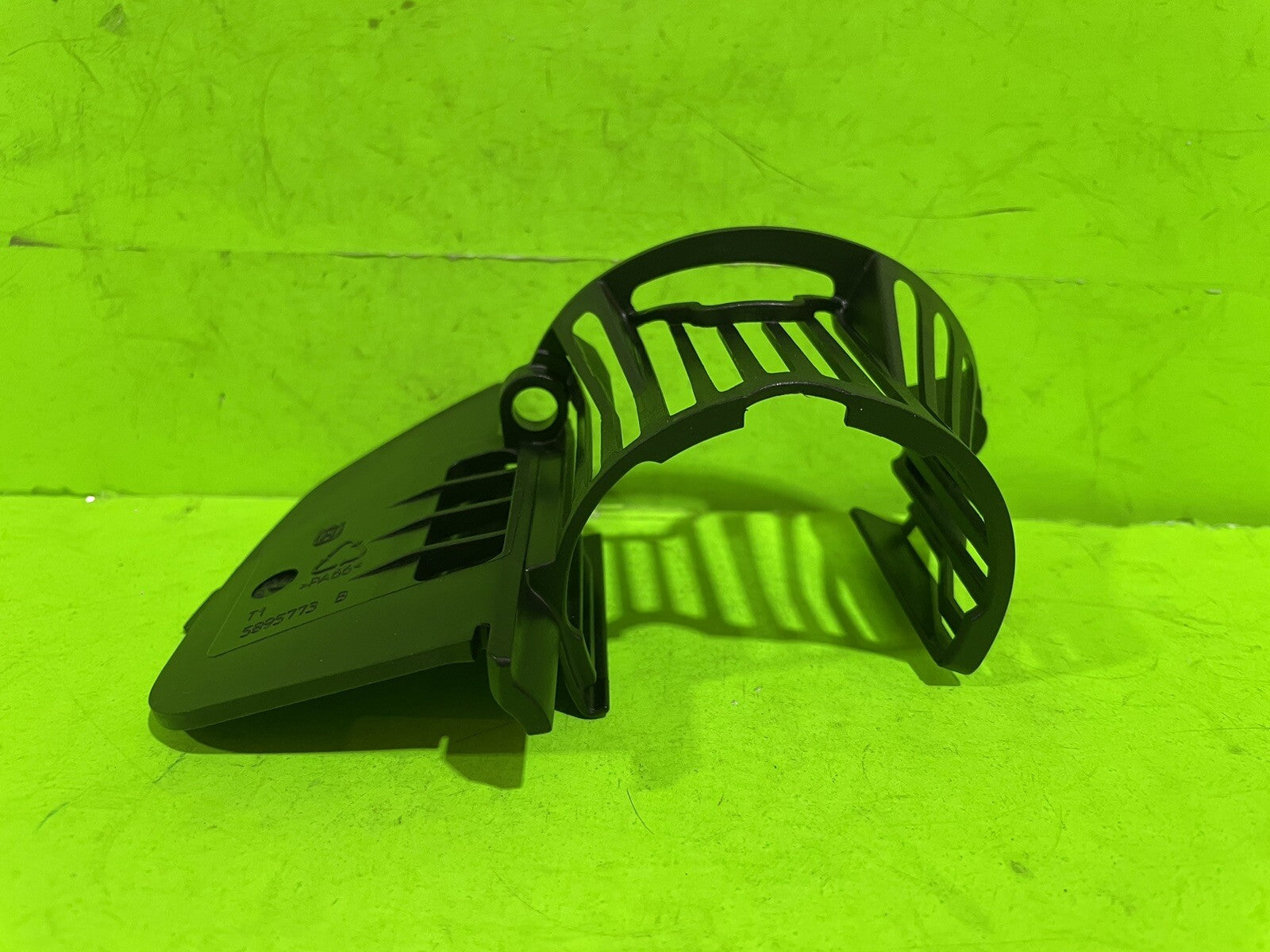 Genuine OEM Husqvarna 589577301 Air Intake Cooling Guard Poulan RedMax2