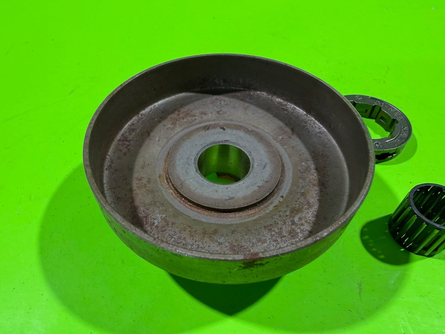 Genuine OEM Husqvarna 503625903 Clutch Drum 281 288 394 395 Chainsaws3