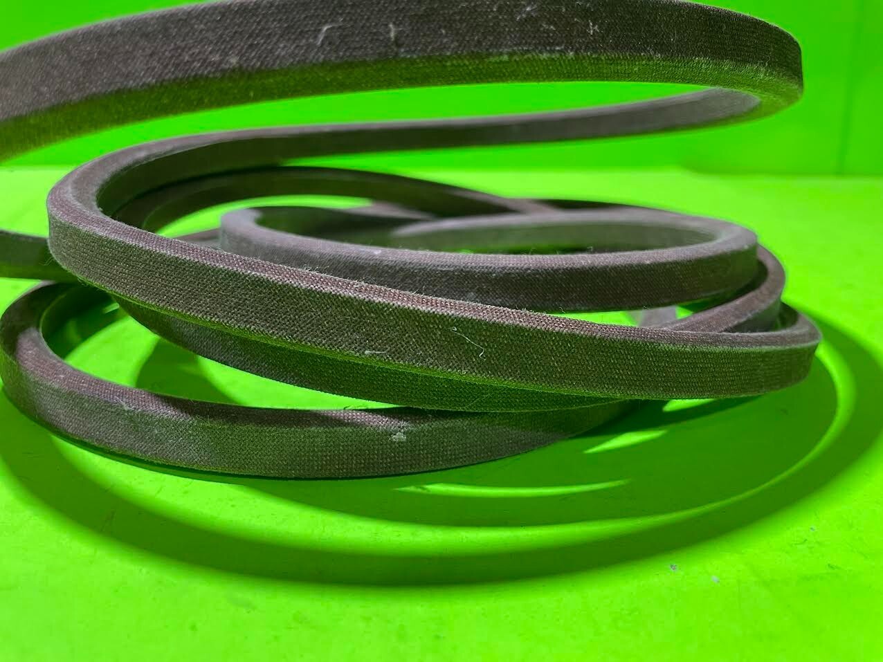 Genuine Husqvarna 584454401 532429532 Drive Belt CT131 CTH140 Jonsered LT21131