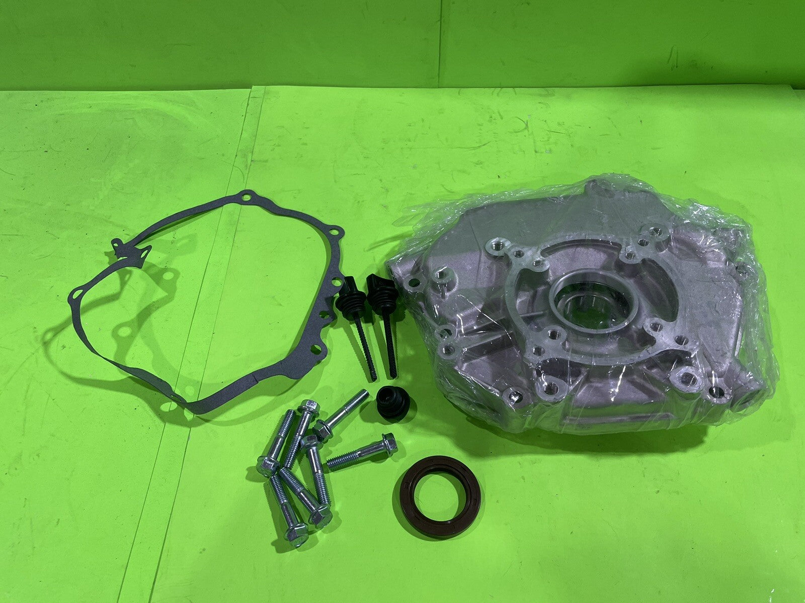 Genuine LCT Engine Cylinder Cover 414365010