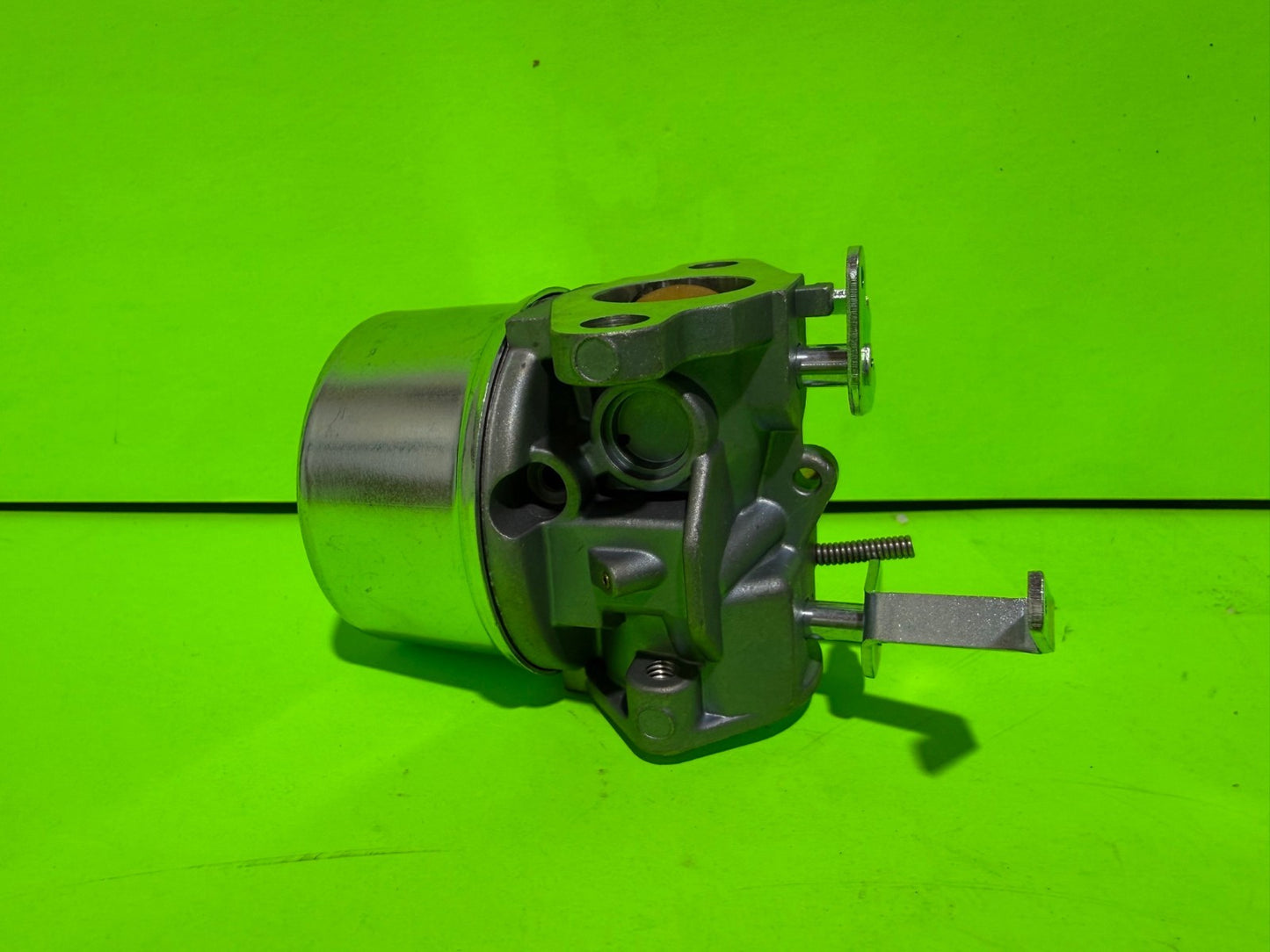 New Tecumseh 640300 632738 640096 Carburetor HSK850 HSK8703
