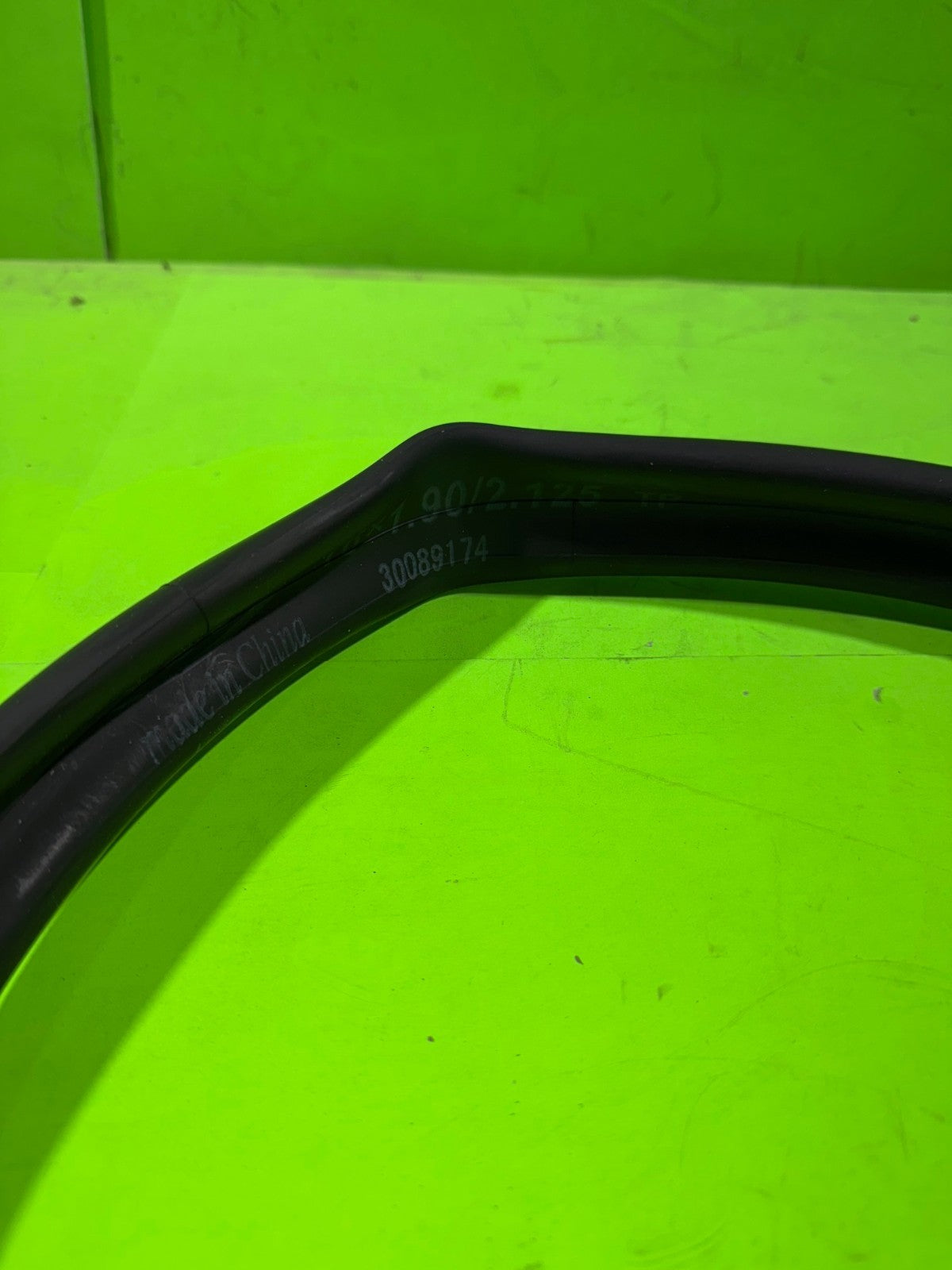 CST Butyl Tube 08-305 Straight Stem 16X1.90/2.125 SV T.P3