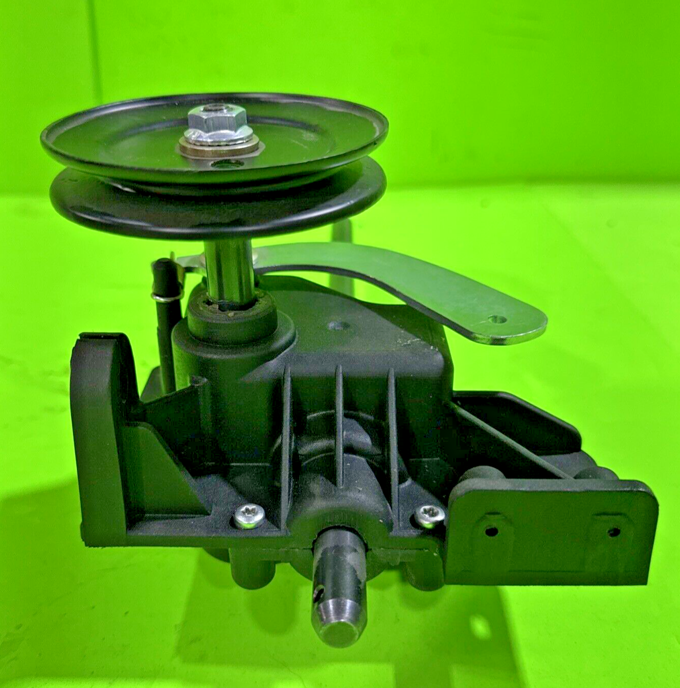 NEW 918-04296B Snow Blower Transmission for Yard Machines 31A-3AAD700 2005 Model1