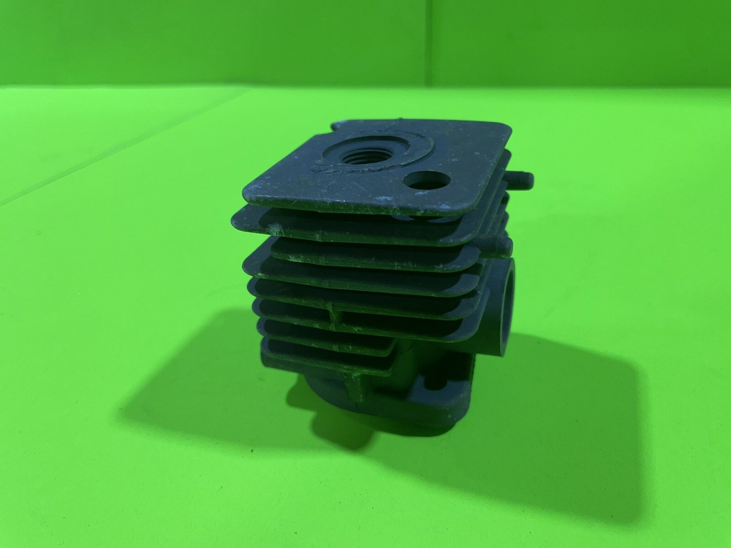 Genuine OEM Poulan 530053445 24cc Cylinder PP110 PT30005