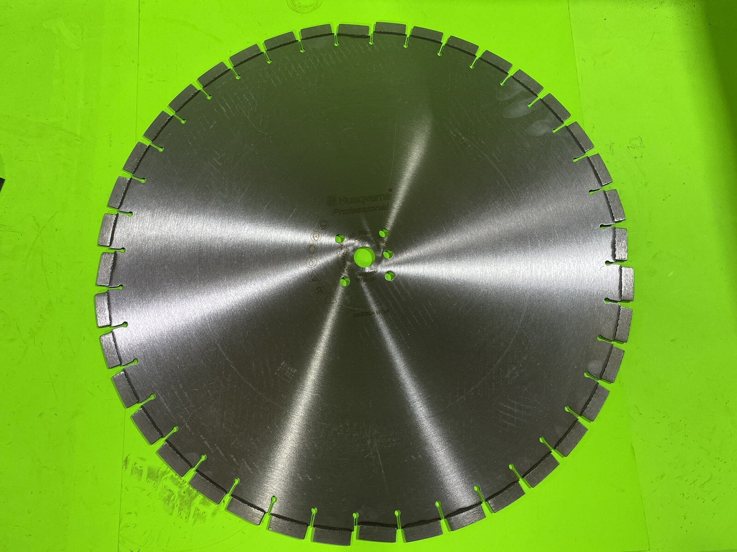 OEM Husqvarna Professional 591188201 F620C 24" x .165 Diamond Blade Wet Cured0