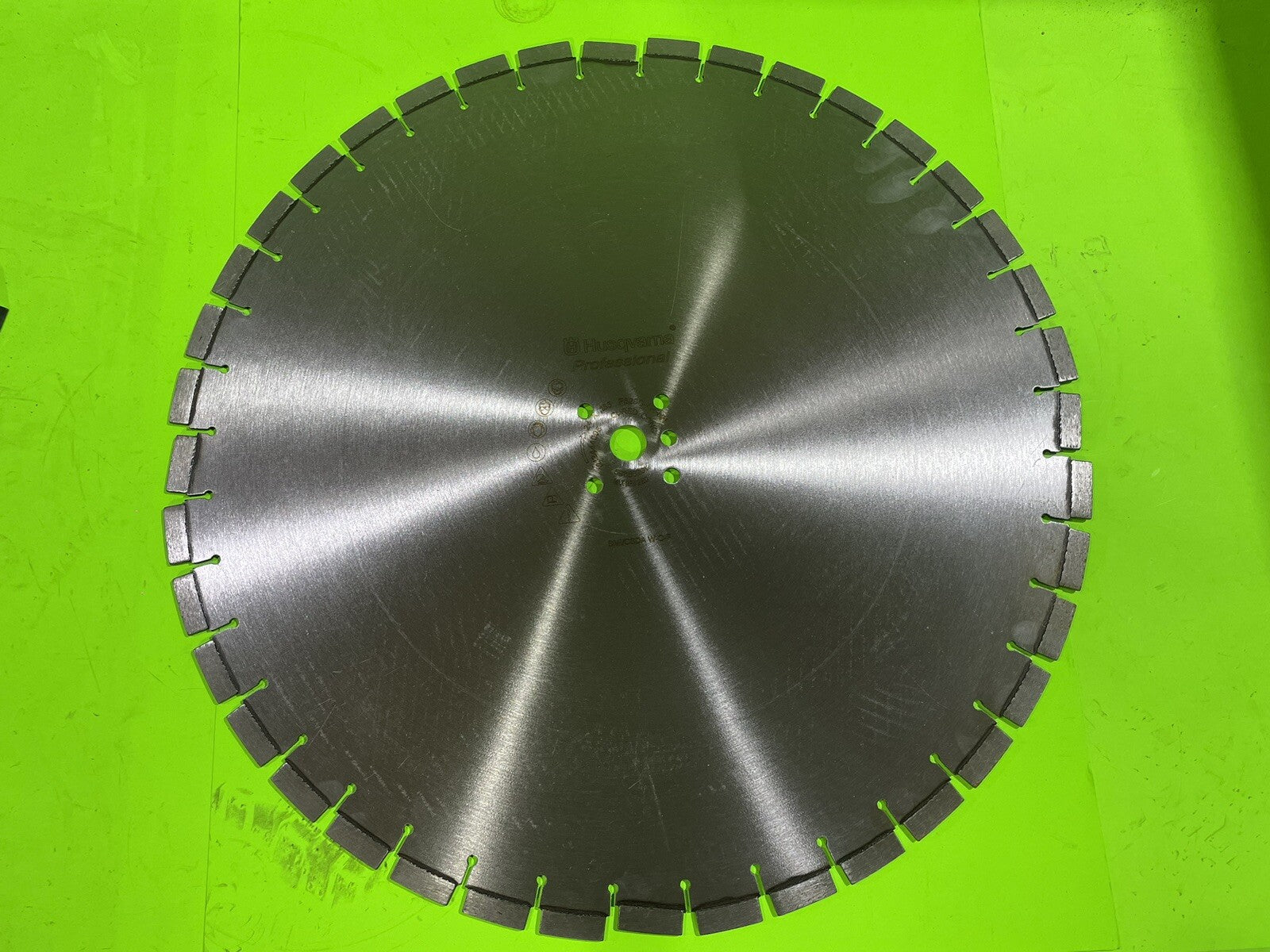OEM Husqvarna Professional 591188201 F620C 24" x .165 Diamond Blade Wet Cured0