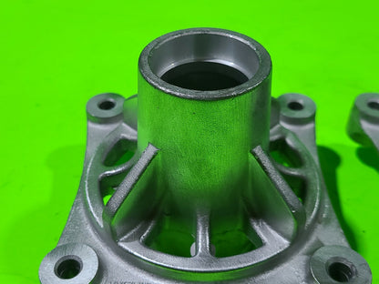 2PK Spindle Housing for AYP Husqvarna Craftsman Poulan 174358 5321743582