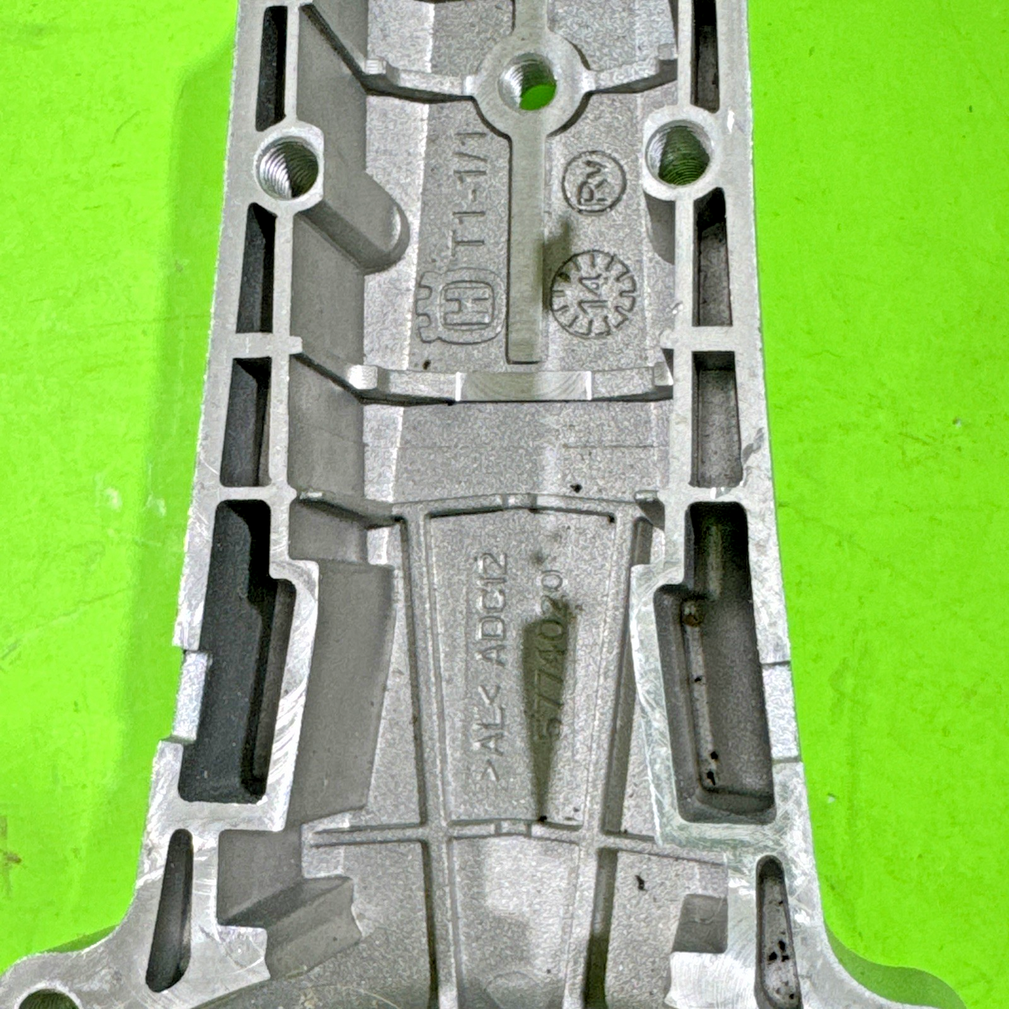New Genuine Husqvarna Wear Plate 577402701 RedMax 525HF3S 525IHF3 SRTZ260F5