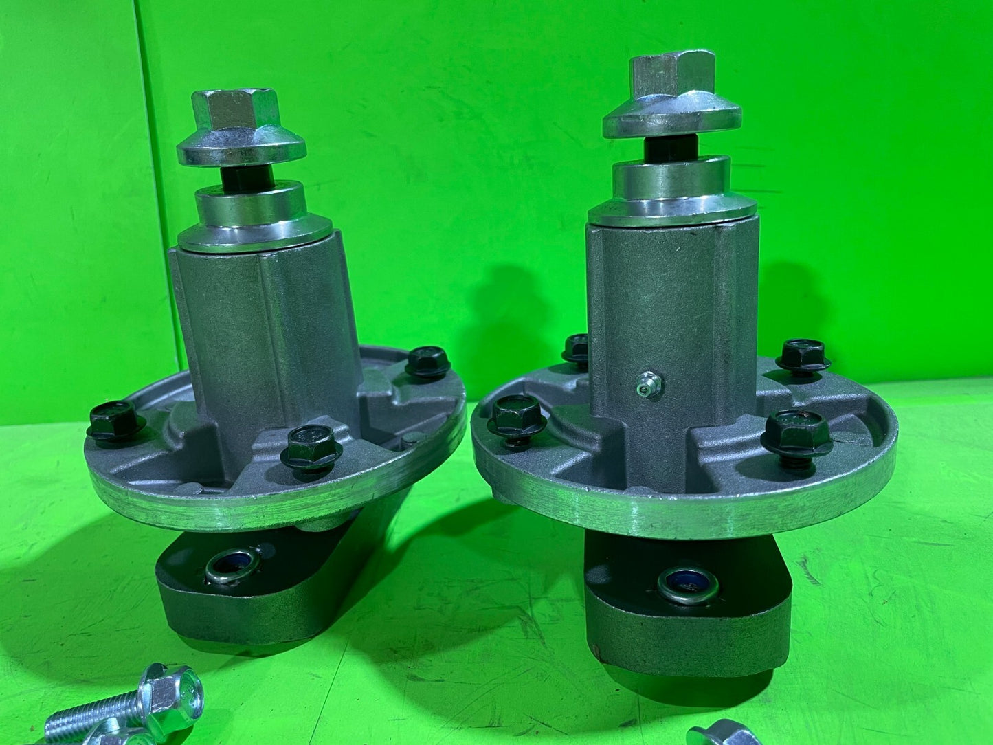 2 Pk Spindle Assy for John Deere L100 L105 L107 L108 L110 L120 L130 wBlade Bolts3