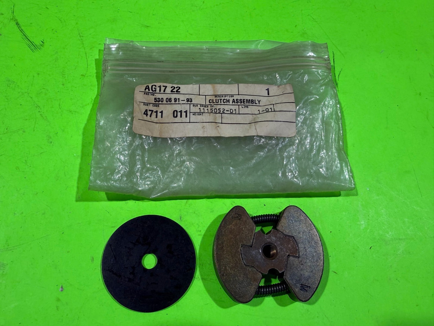 NEW Genuine OEM Husqvarna Poulan 530069193 Clutch Assembly 2100 2400 23 +0