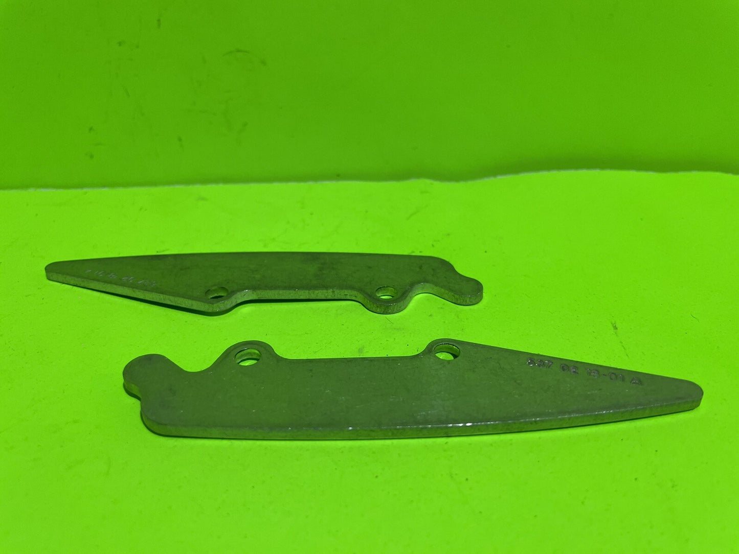 2 Pk Genuine OEM Husqvarna 537021801 Chainsaw Bumpers Jonsered3