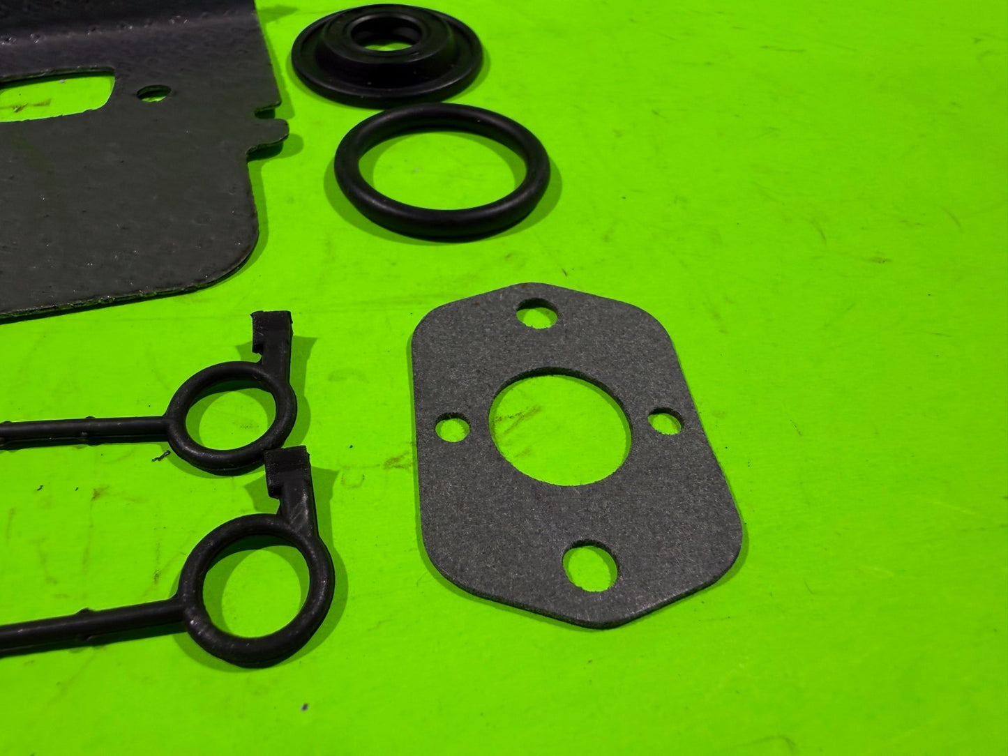 NEW Genuine OEM Husqvarna 545081813 Gasket Kit Leaf Blower Craftsman Poulan3