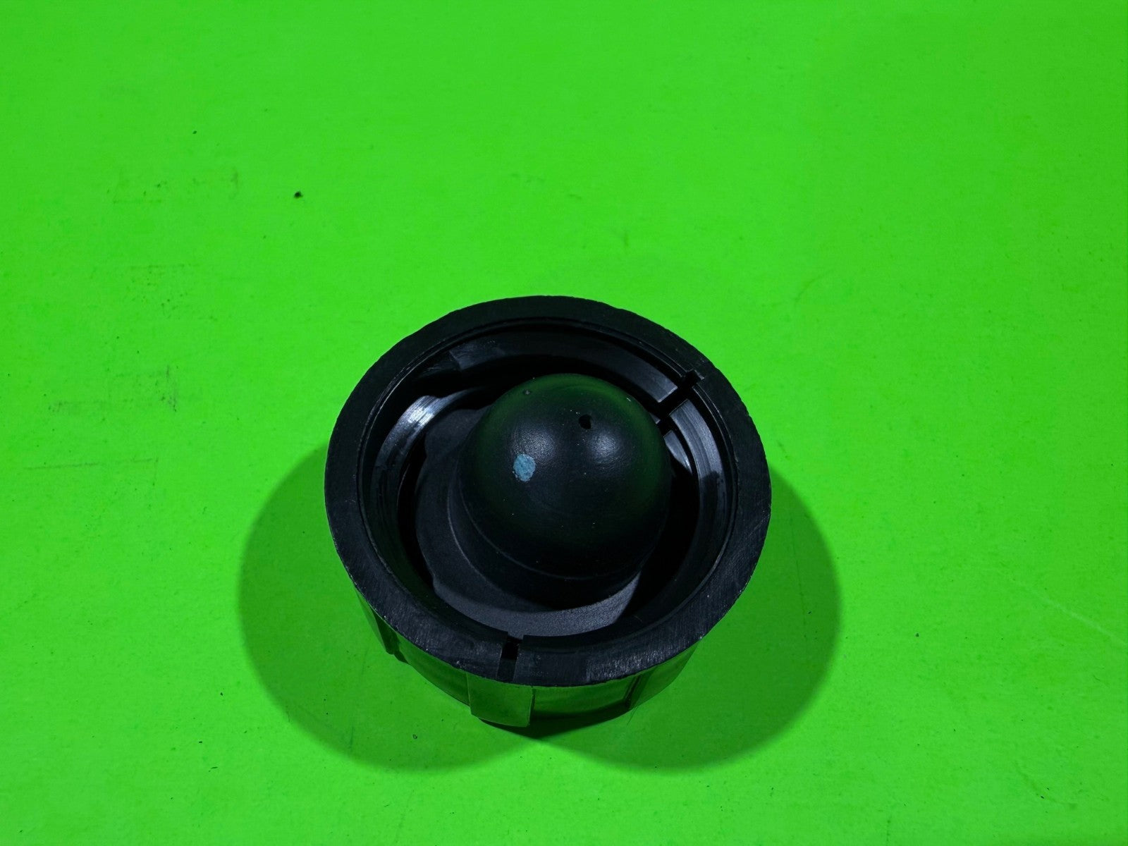 NEW Genuine OEM Husqvarna 502192101 Tank Cap 16H 24H Hedge Trimmers3