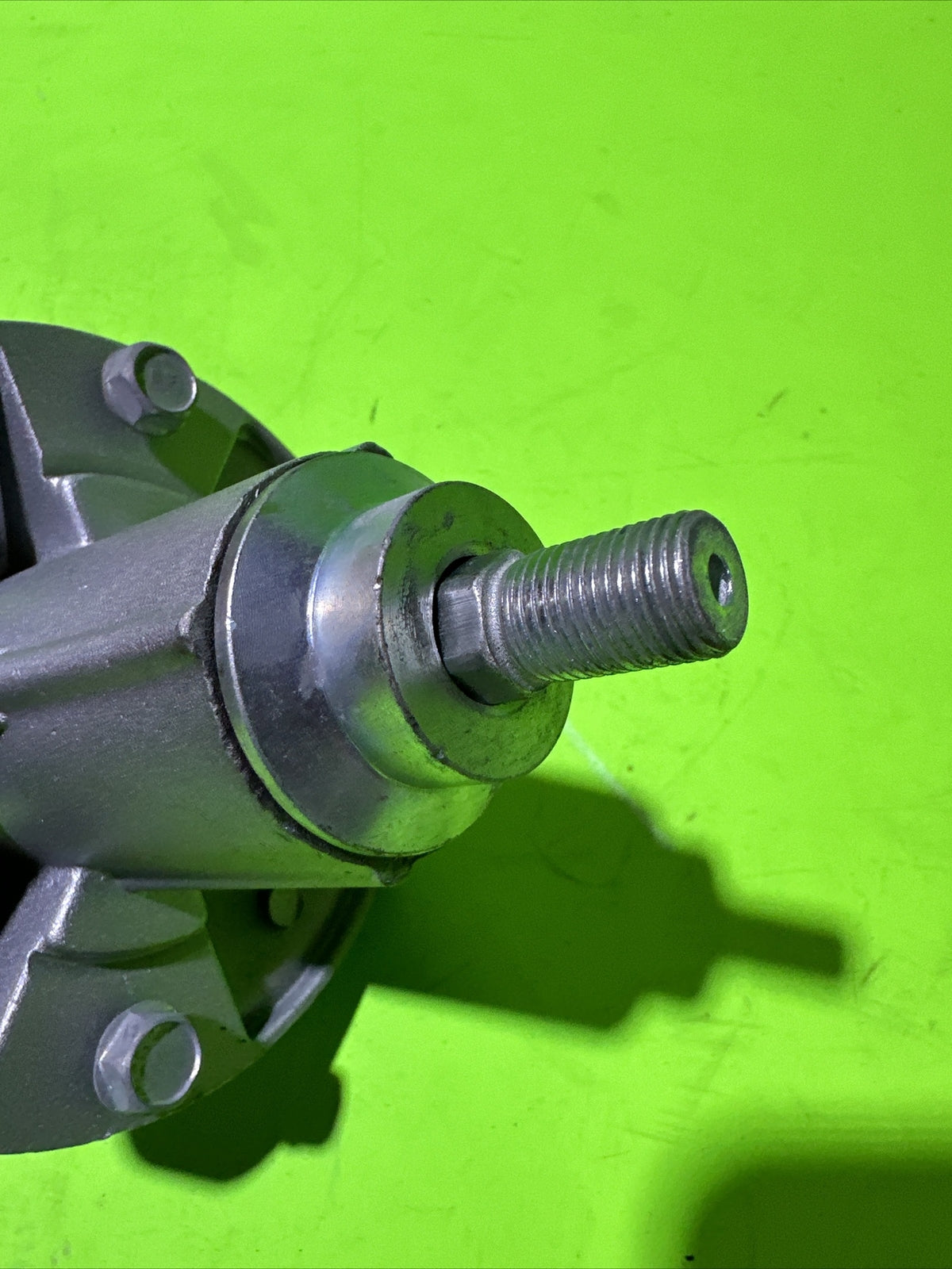 Spindle Assembly for John Deere 42" 44" 46" 48" and 54" Decks1
