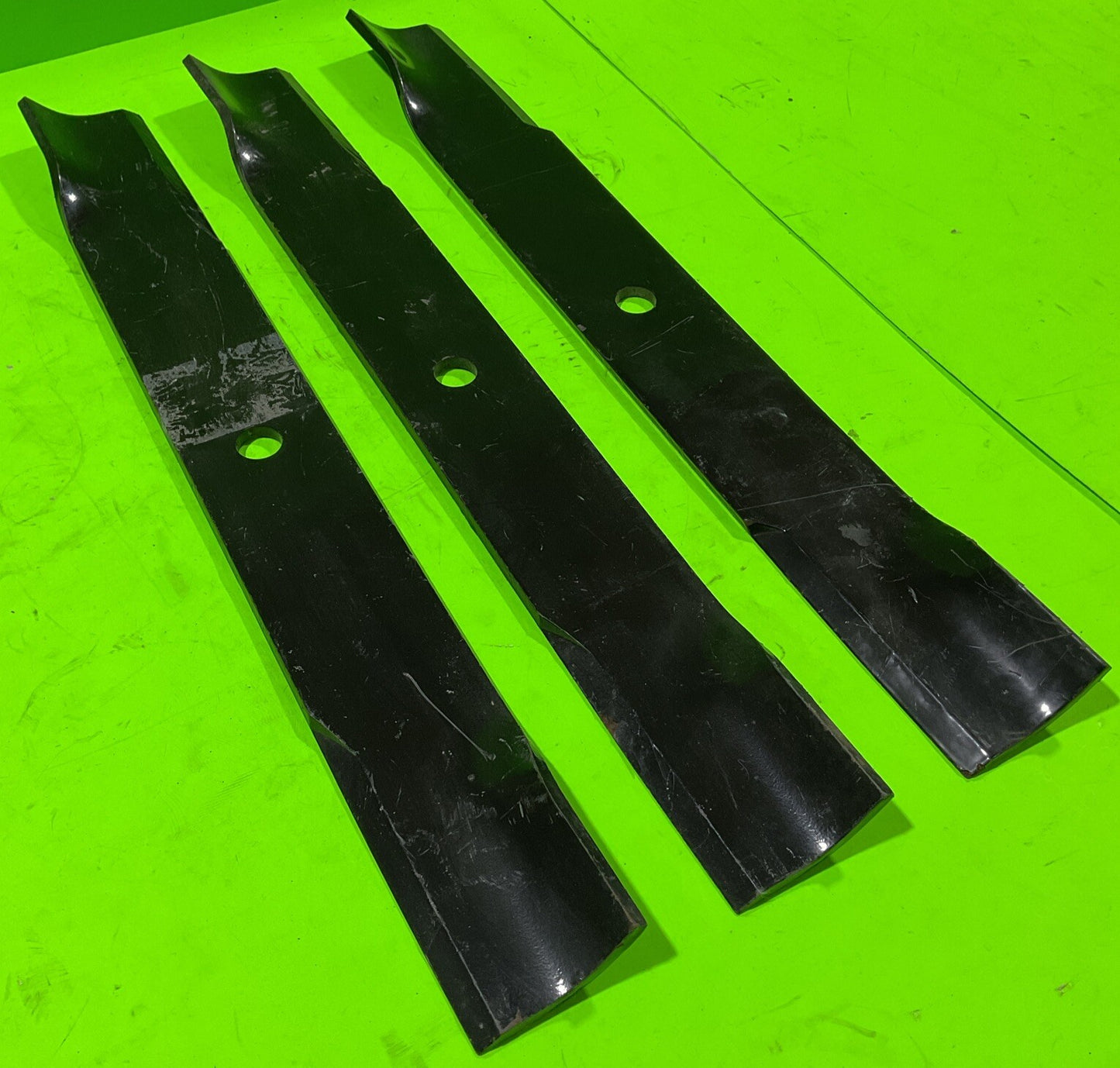 3 Pack Mower Blades 119868 539119868 9445 60" High Lift 11/16" Center Hole3