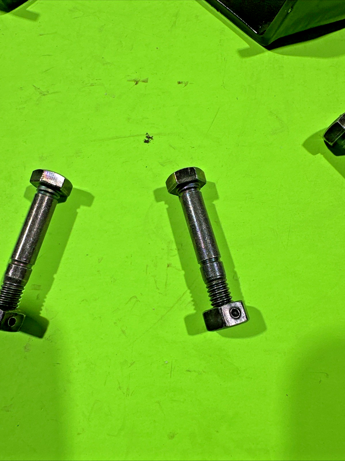 NEW Skid Shoes Includes Shear Pins Fits Ariens 920402 920403 920404 9210132