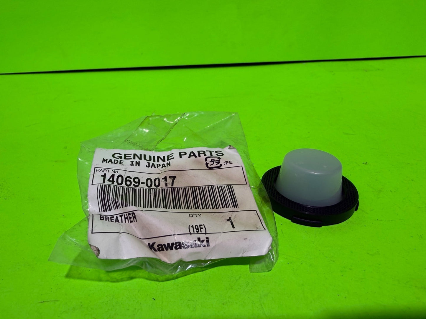 New Genuine OEM Kawasaki 14069-0017 Breather0