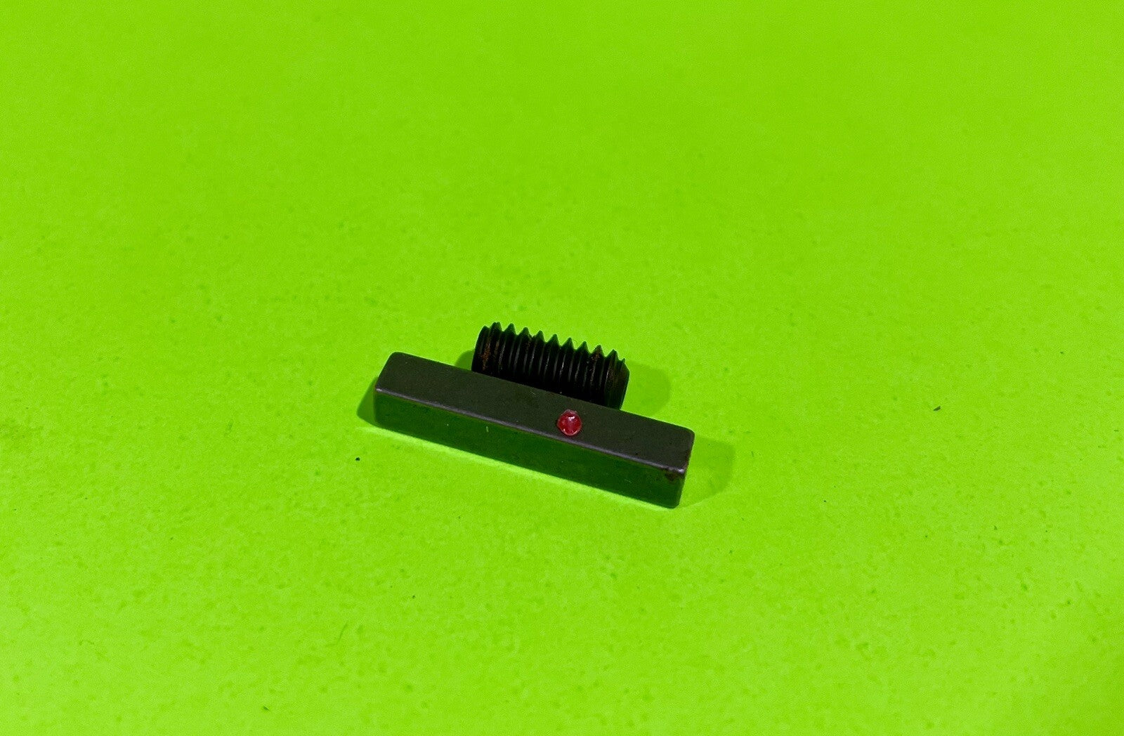 Genuine Husqvarna 539000305 Wheel Sprocket Set Screws/Key1