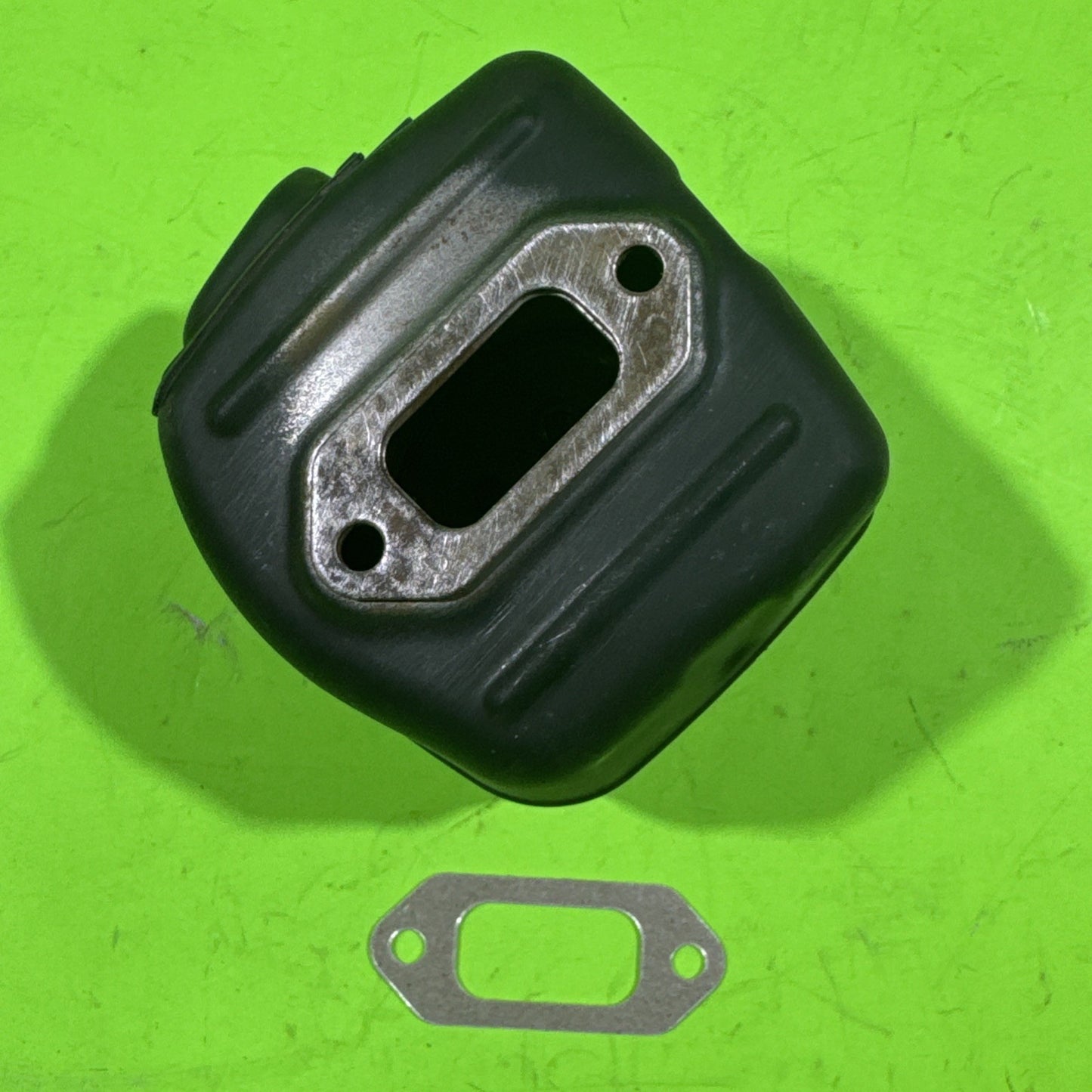 New OEM Husqvarna Chainsaw 585448201 Muffler & Gasket Assembly  385/390XP CS21866