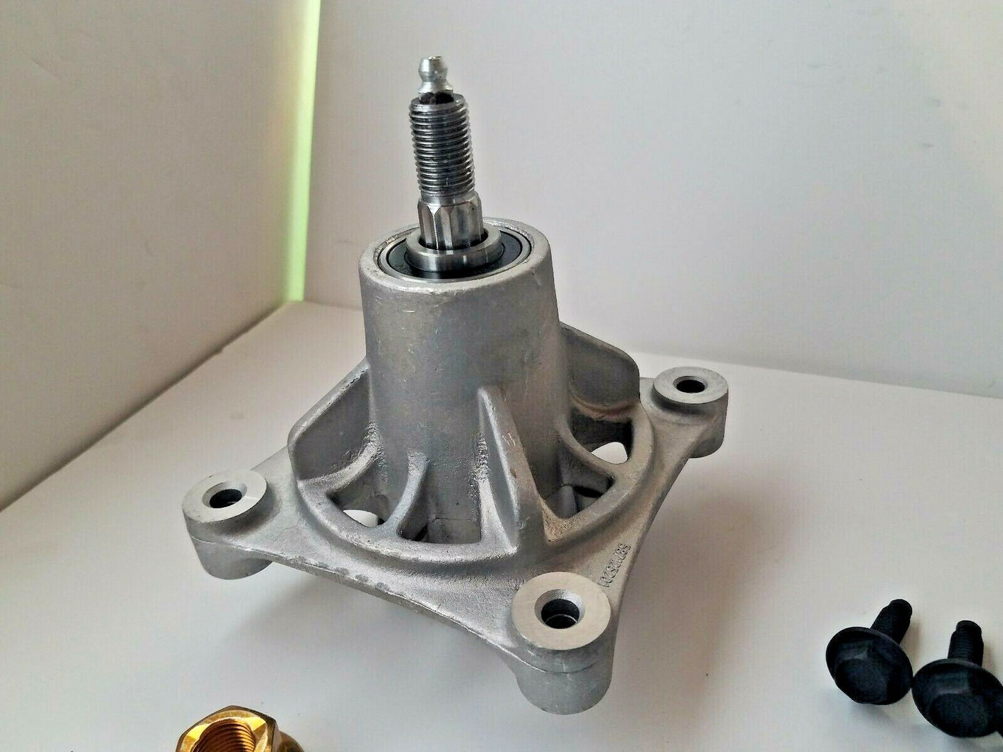 Spindle Blade Kit For Husqvarna 46 Inch Deck Z246 Z246i RZ 4621 4622T 46231