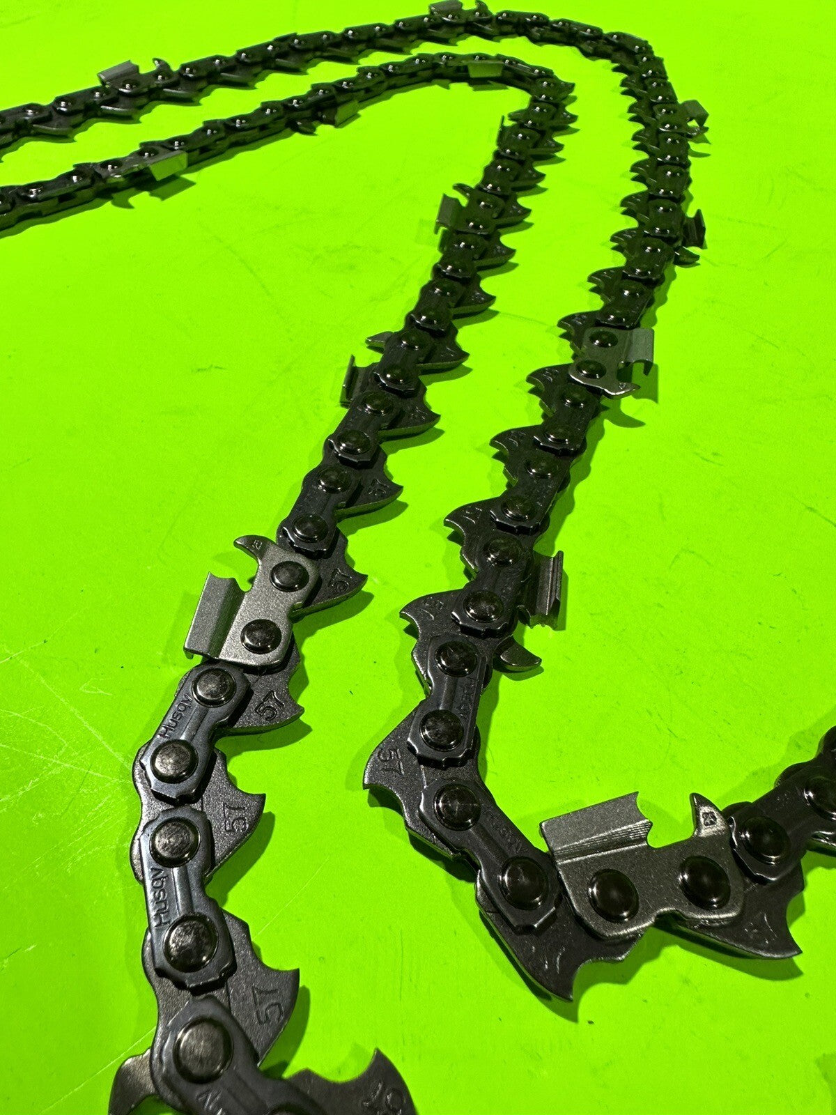 Husqvarna 504769703 h57s-172 or R59J172g Chainsaw Chain3