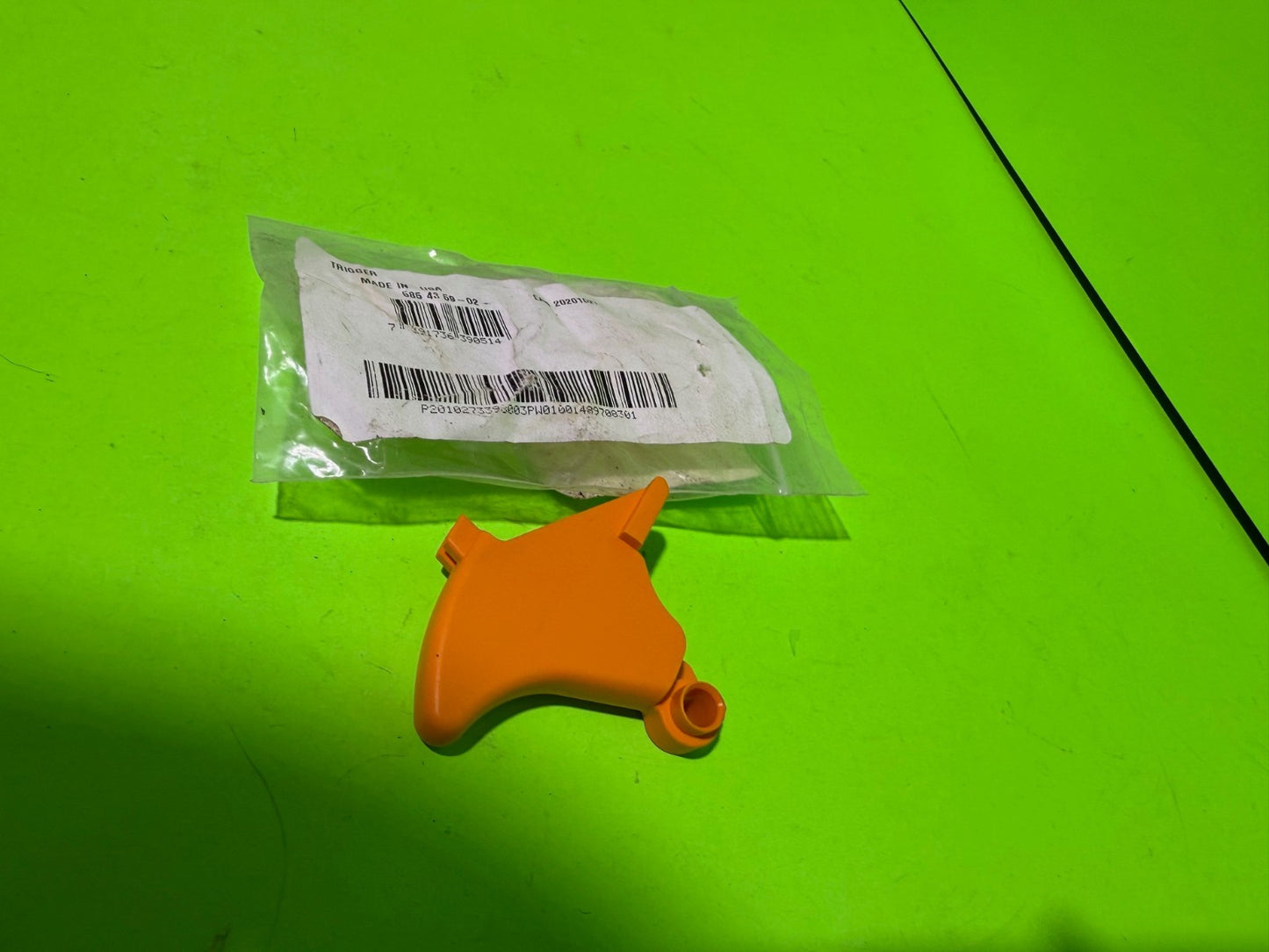 New Genuine OEM Poulan 585435902 Trigger5