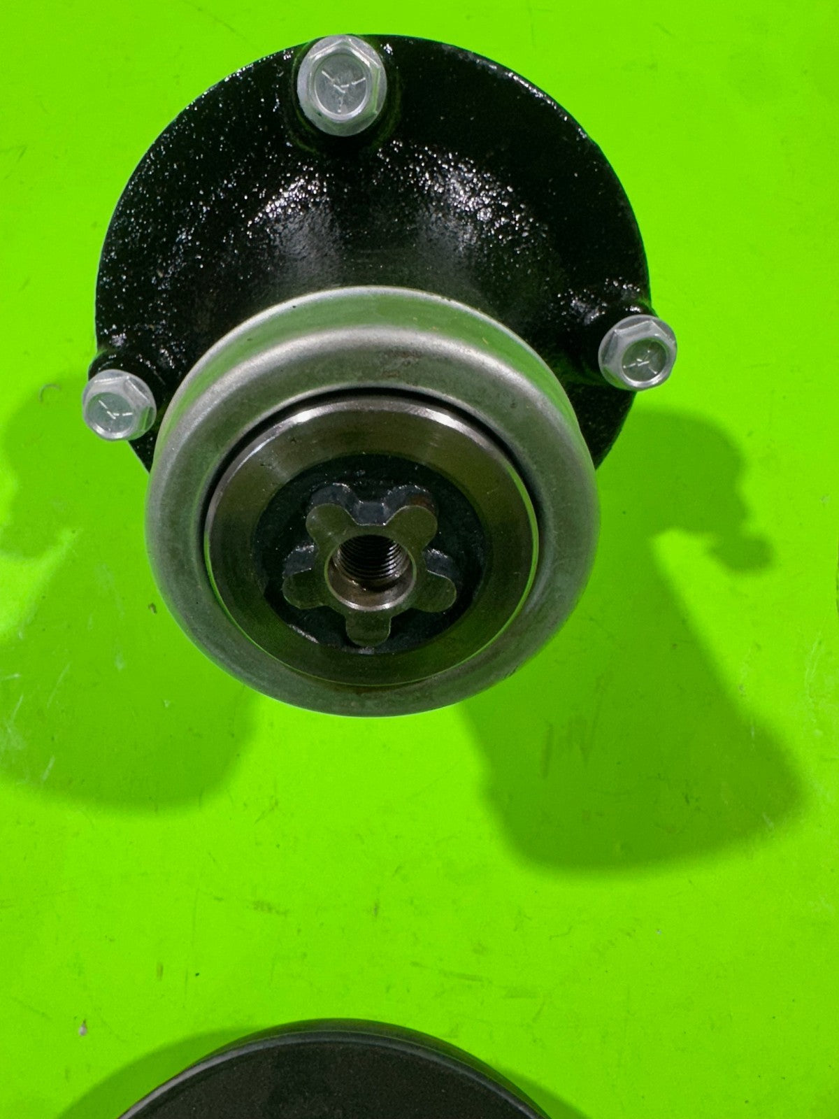 NEW Heavy Duty Spindle and Pulley for Husqvarna EZ 4824 RZ 4824F 48 Inch Deck1