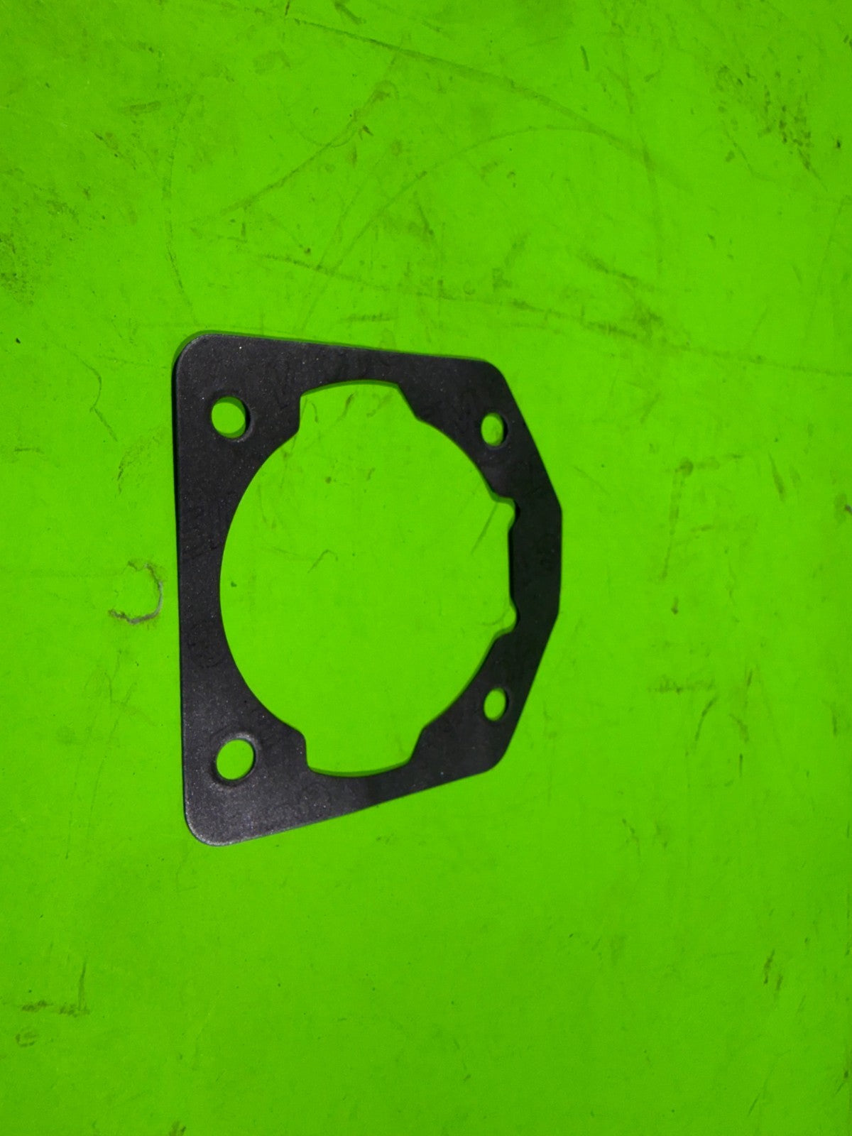 NEW Genuine OEM Husqvarna 503162103 Gasket 50 51 545 55 Chainsaws3