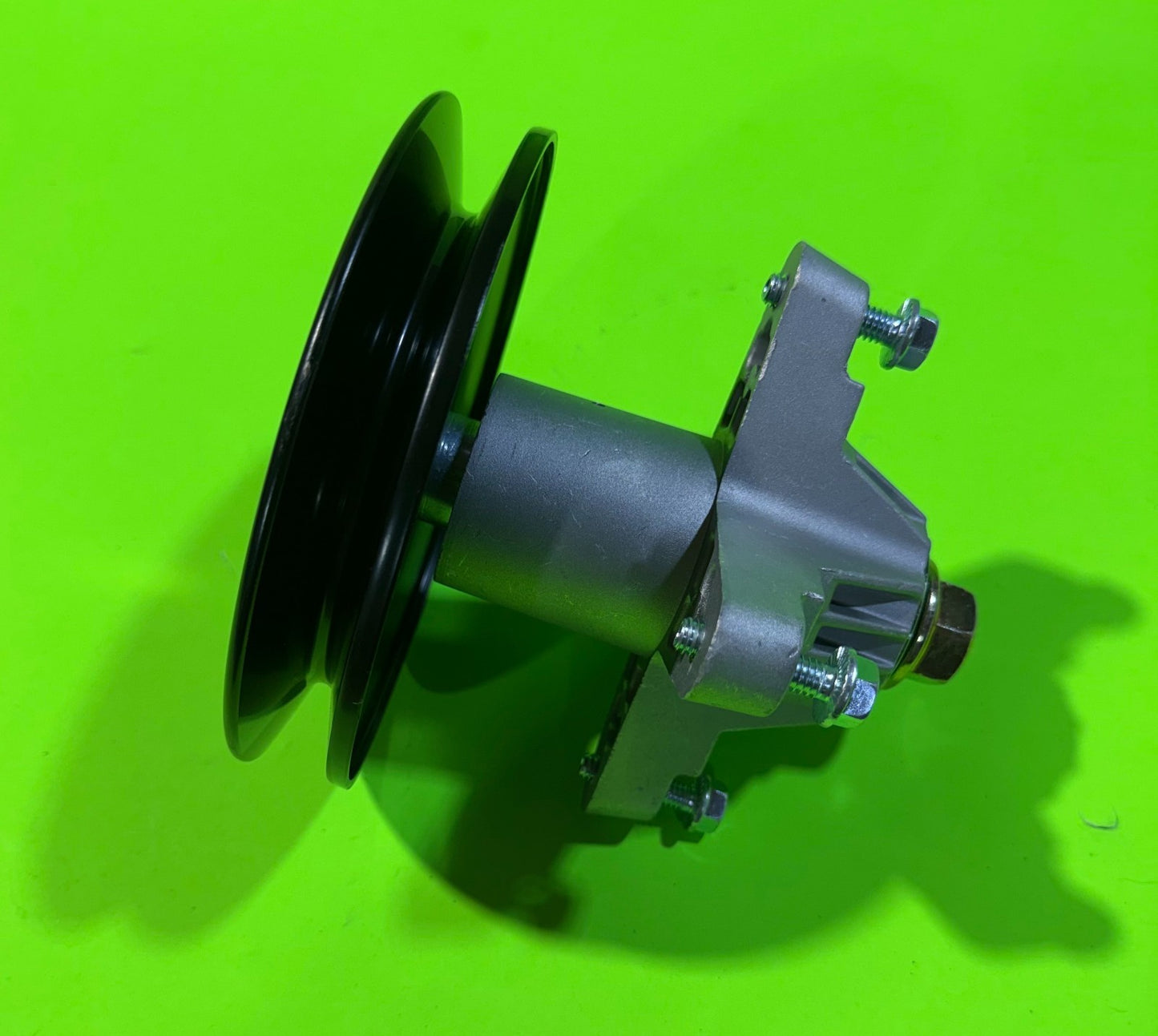 NEW Troy-Bilt Super Bronco 42" Deck Spindle Assy Replaces 918-0659 918-06241