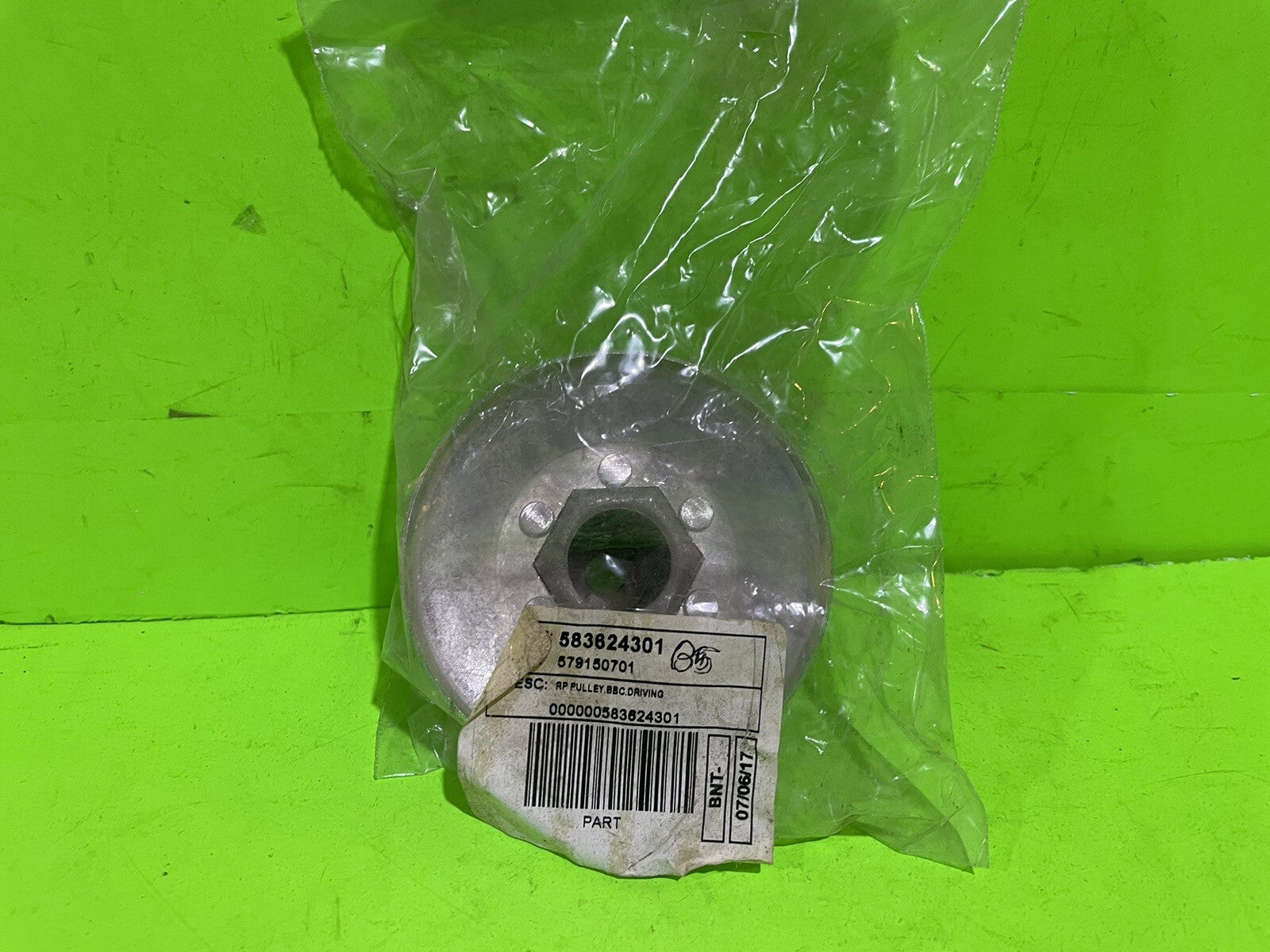 New HU800AWD Pulley BBC Driving 583624301 , 5812774015