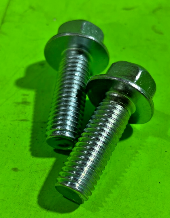 Spindle Assy John Deere L100 L105 L107 L108 L110 L111 L120 L130 w Blade Bolts6